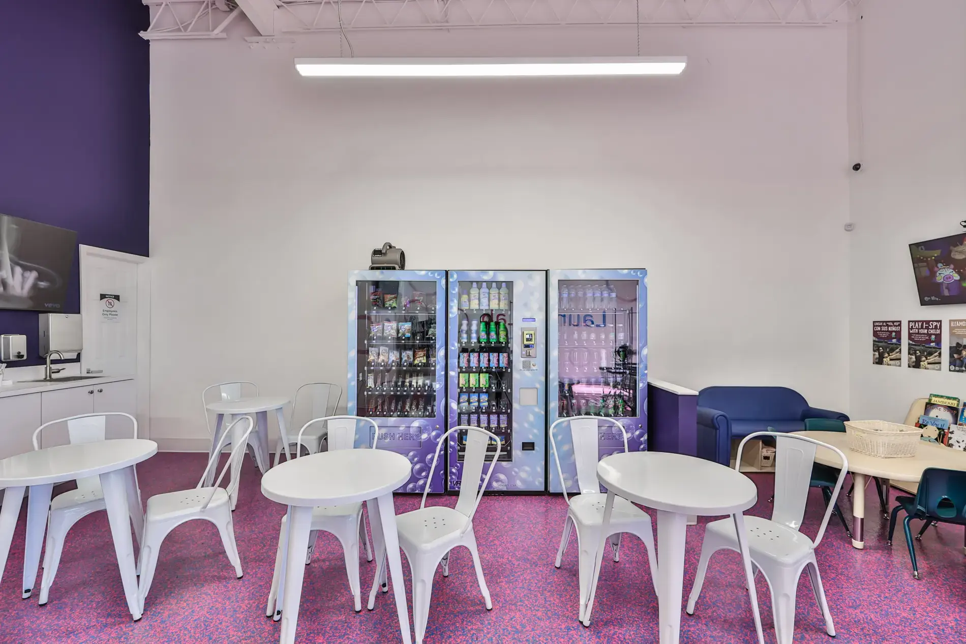 LaundroLab Laundromat - Image 3