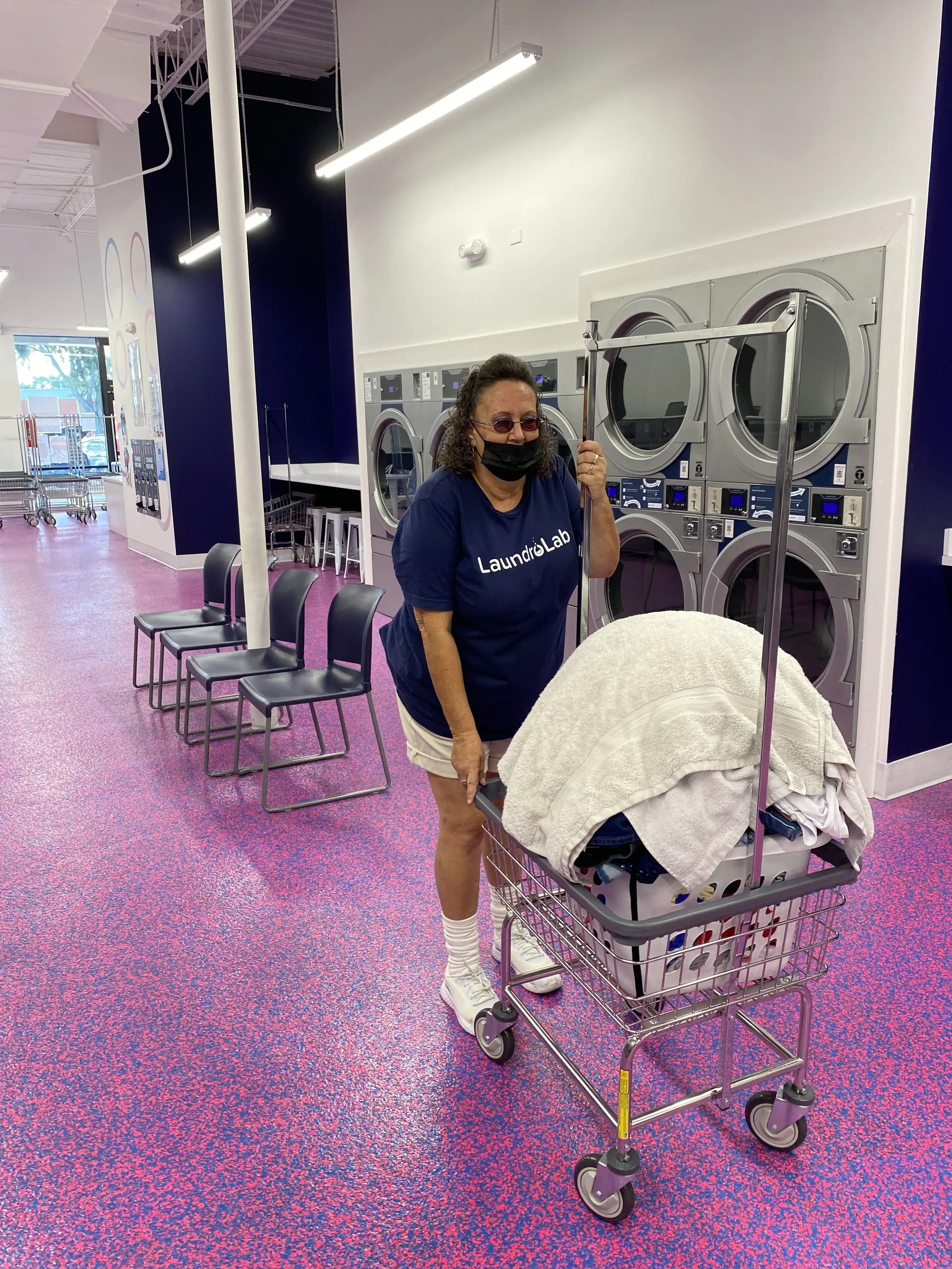 LaundroLab Laundromat thumbnail 18