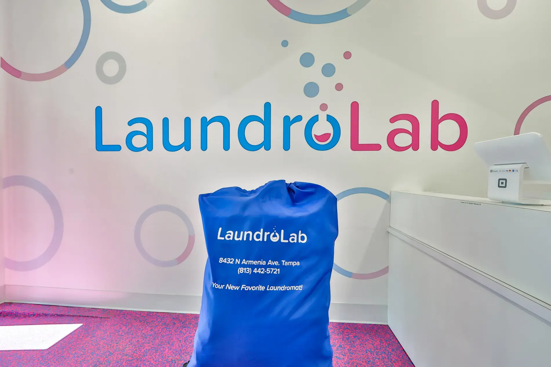 LaundroLab Laundromat thumbnail 13