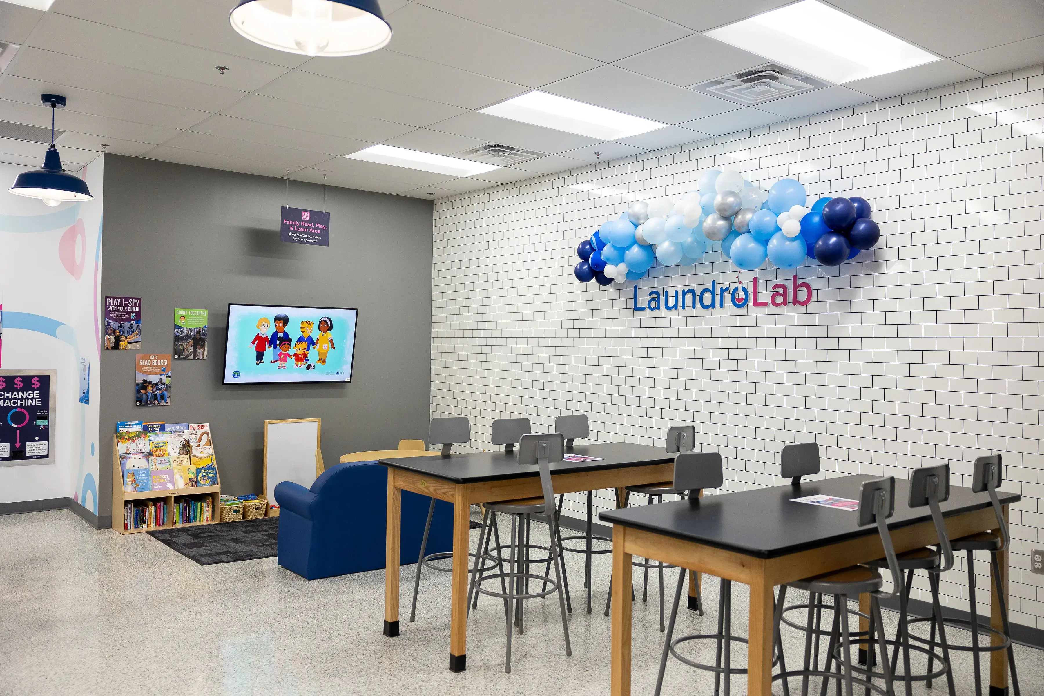 LaundroLab Laundromat thumbnail 2