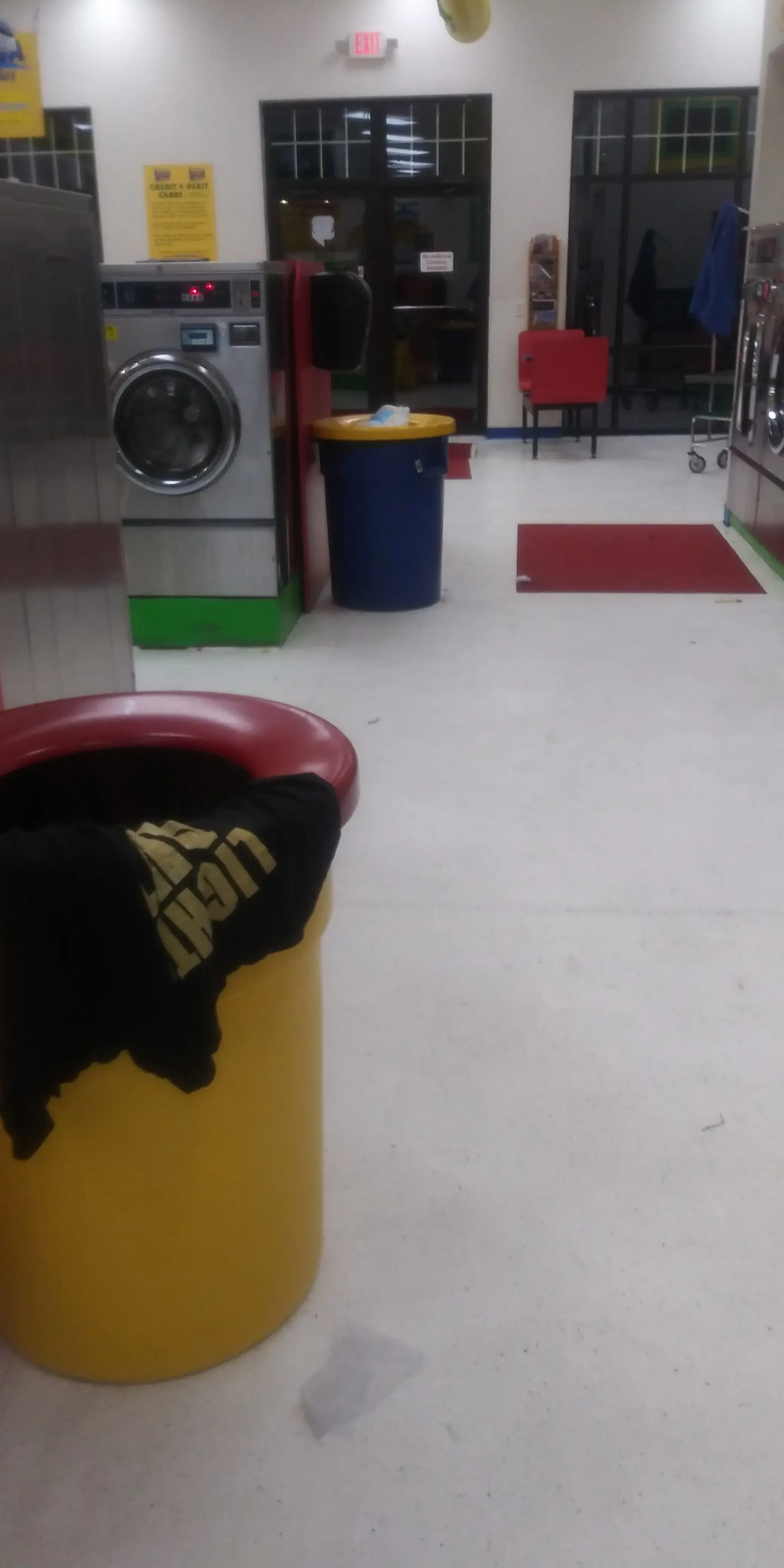 Laundromania | Davenport, Iowa thumbnail 8