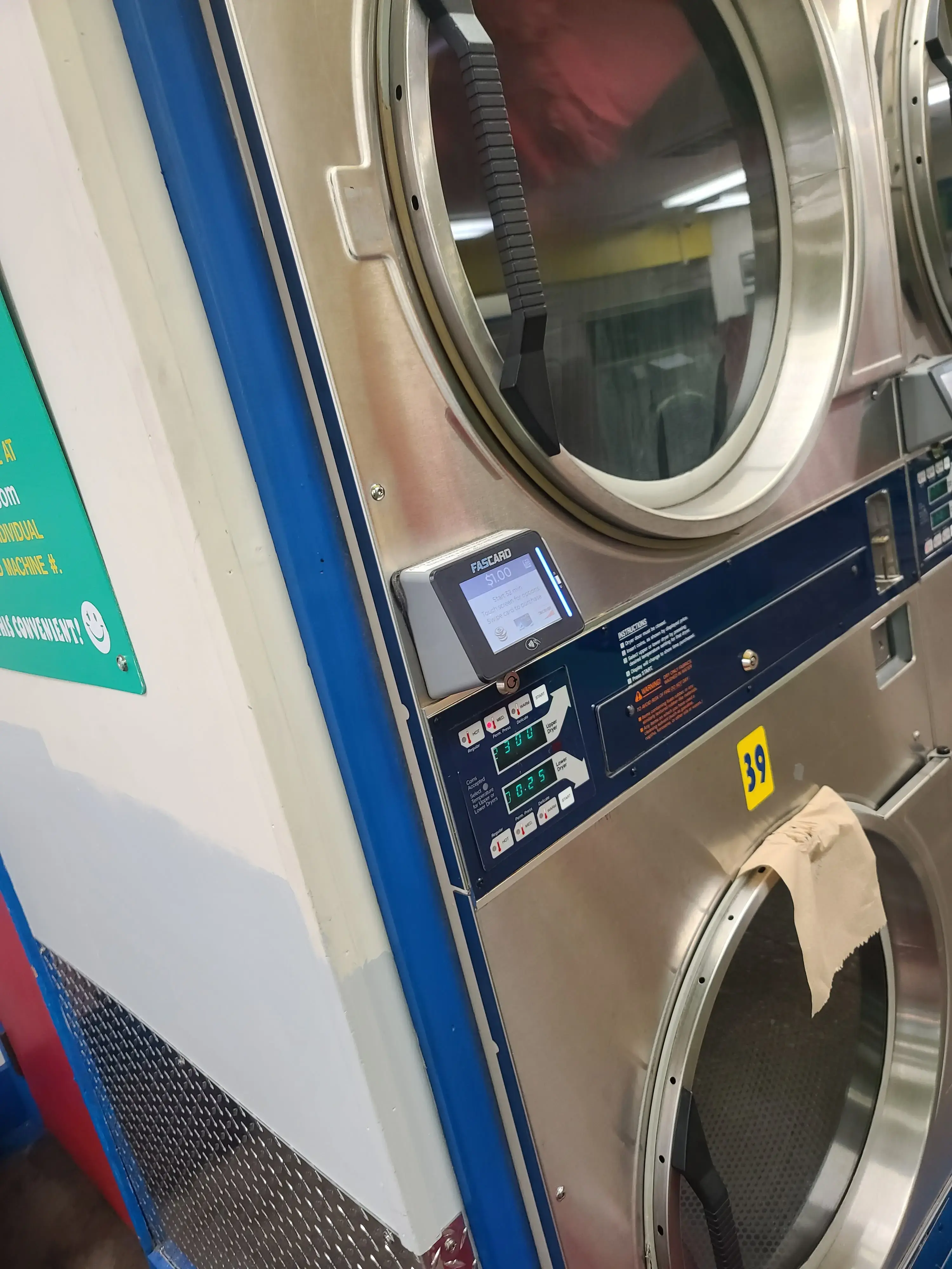 Laundromania (Downtown Iowa City) thumbnail 13