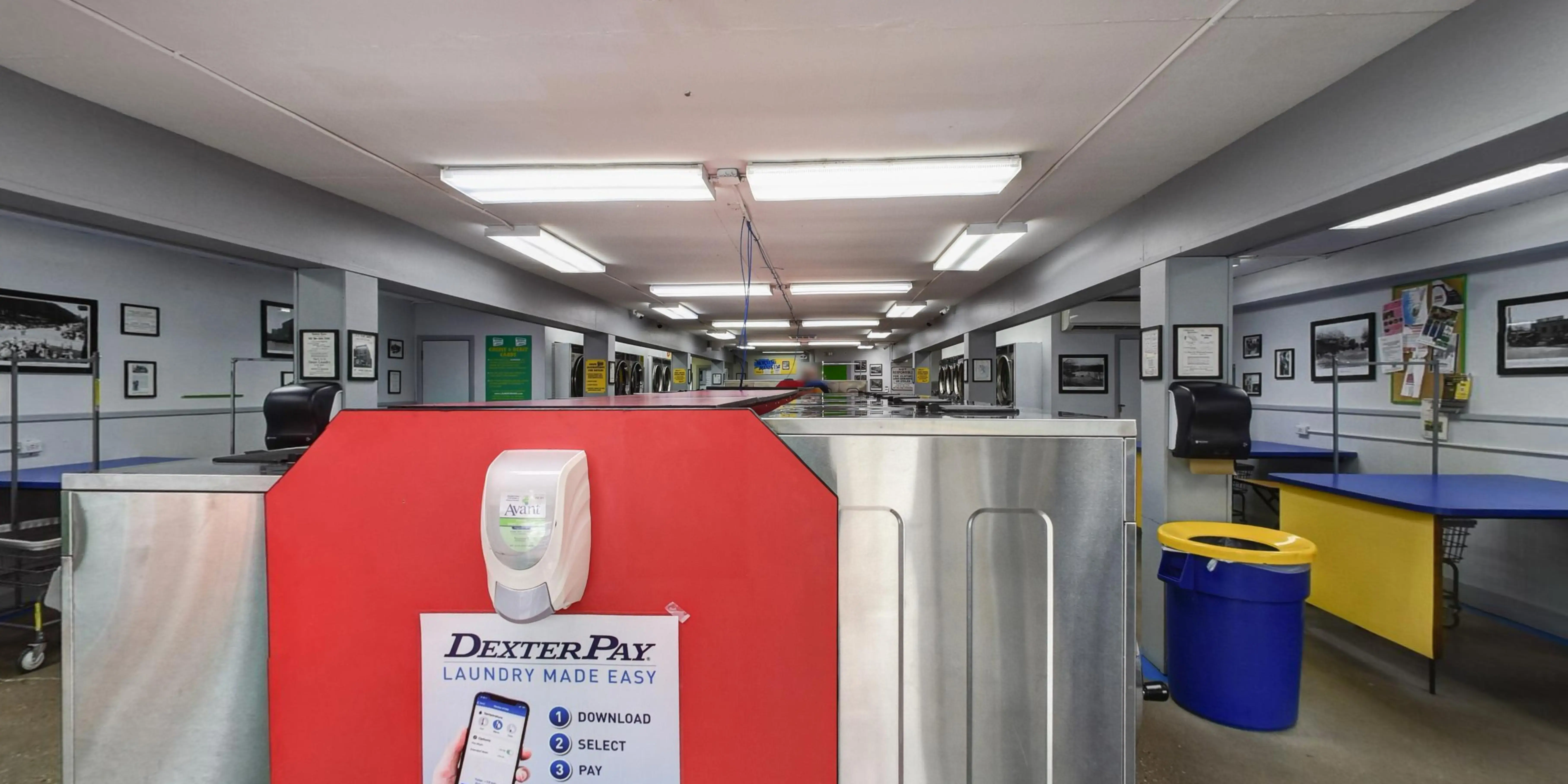 Laundromania (Downtown Iowa City) thumbnail 11