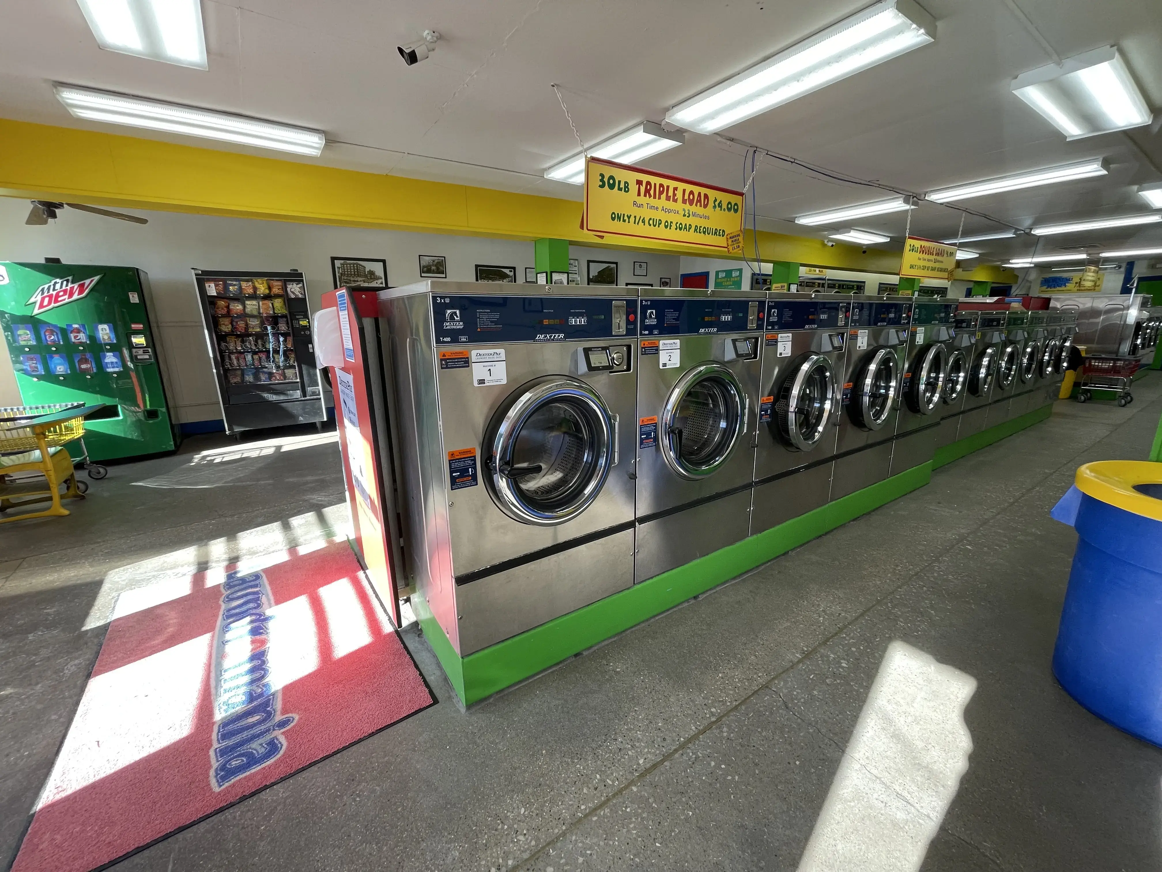 Laundromania (Downtown Iowa City) - Image 1