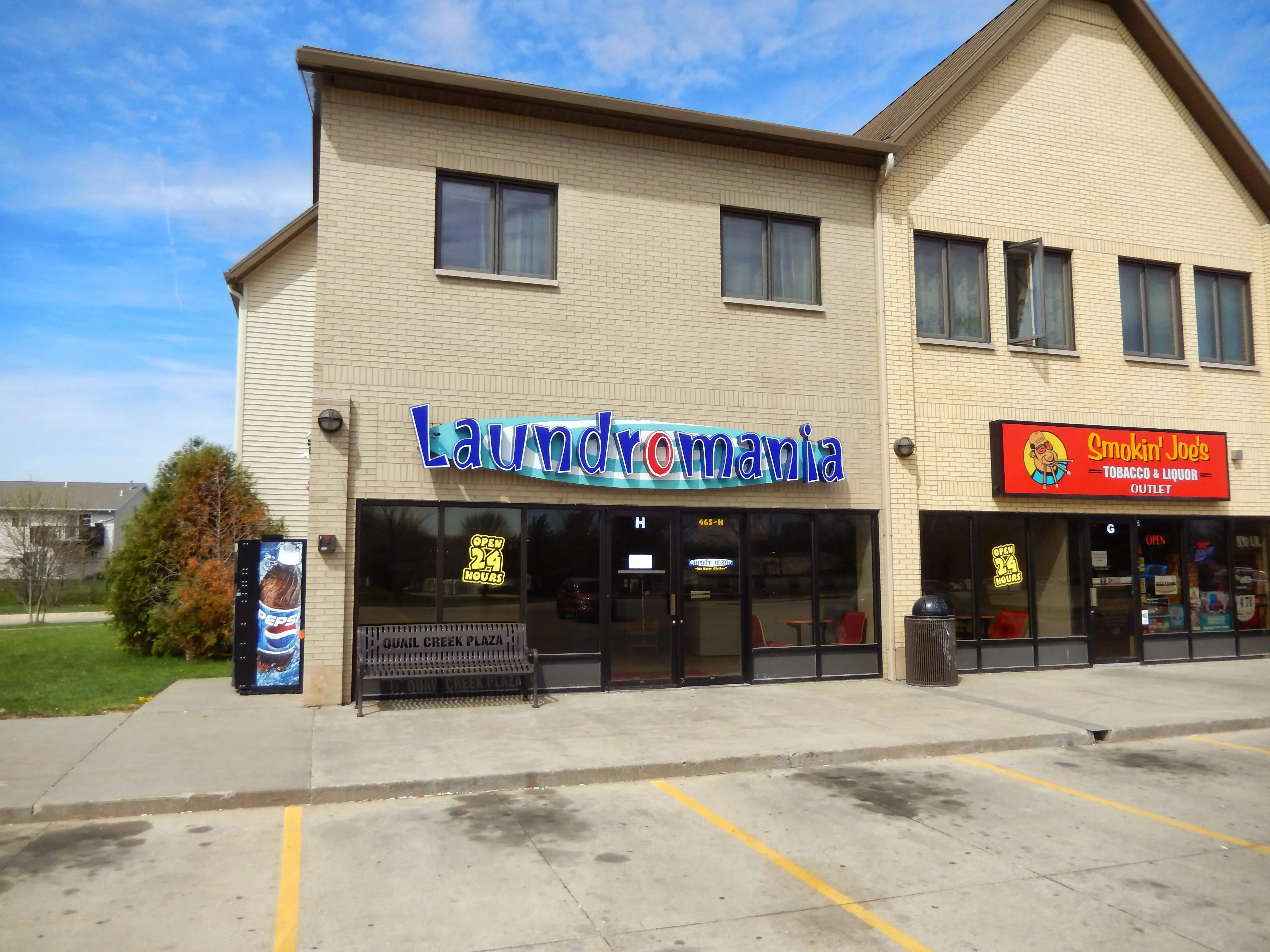 Laundromania (North Liberty, Iowa) thumbnail 3