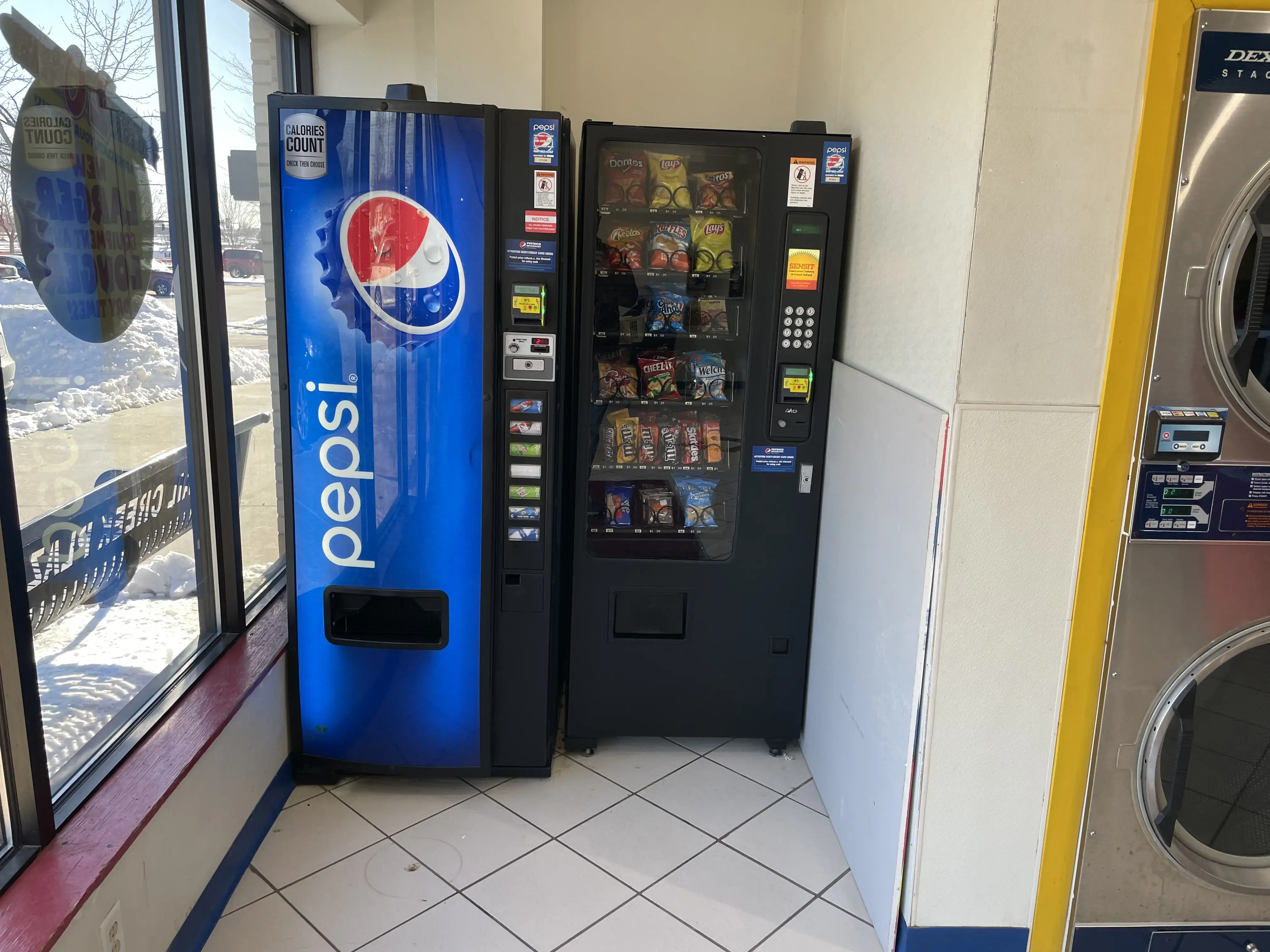 Laundromania (North Liberty, Iowa) thumbnail 15