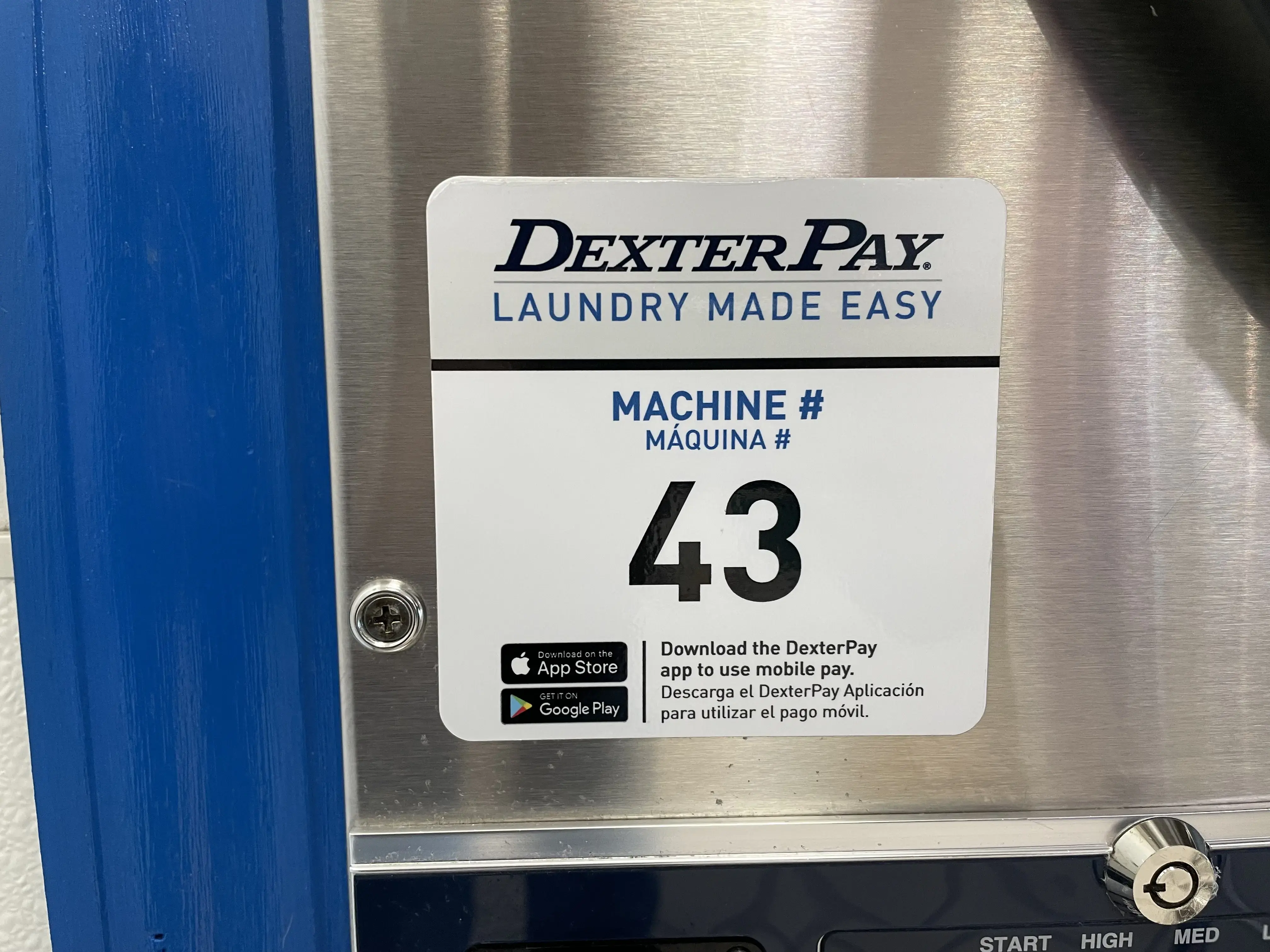 Laundromania (Sycamore Mall: East Iowa City) thumbnail 8
