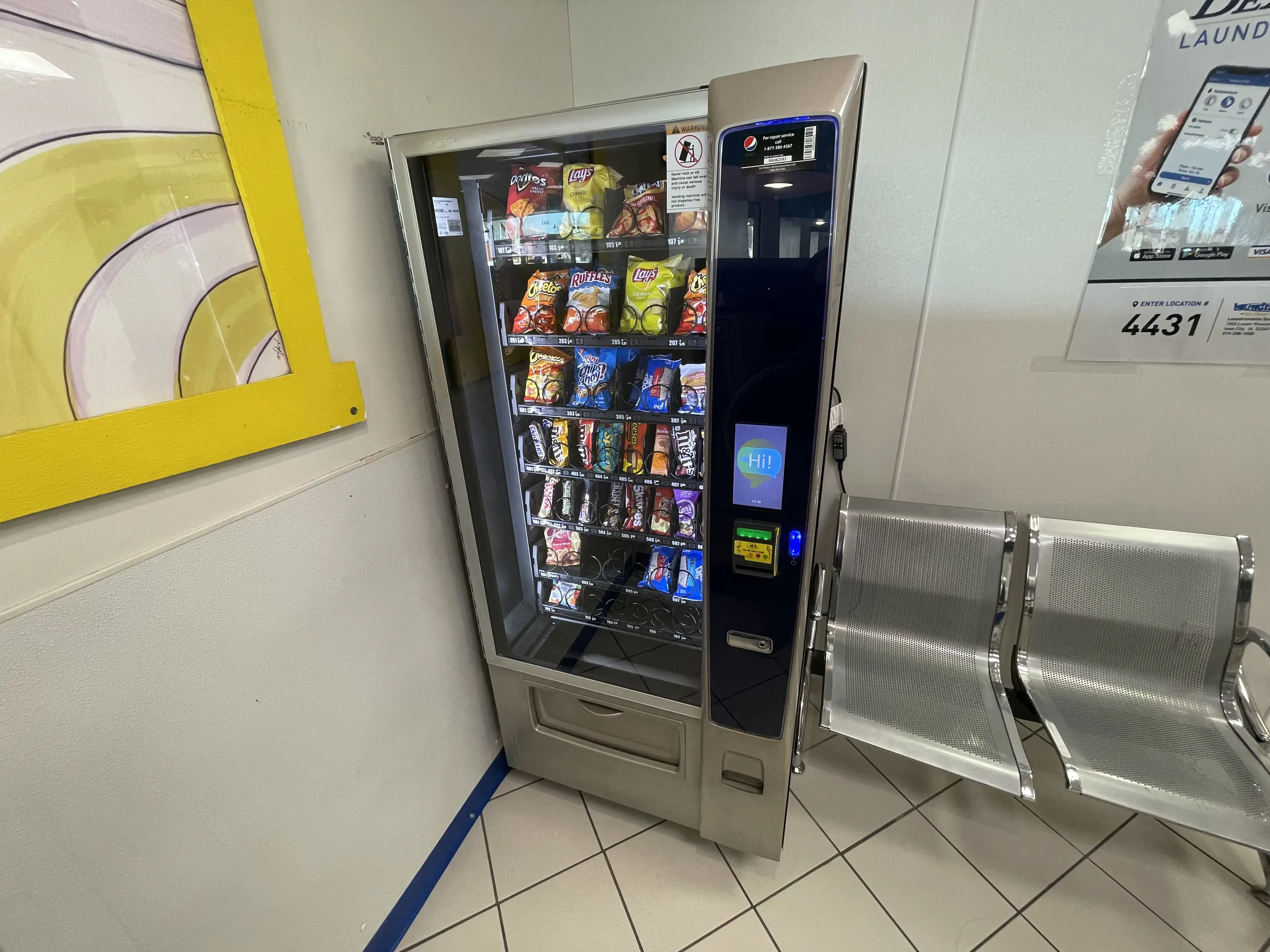 Laundromania (Sycamore Mall: East Iowa City) thumbnail 5