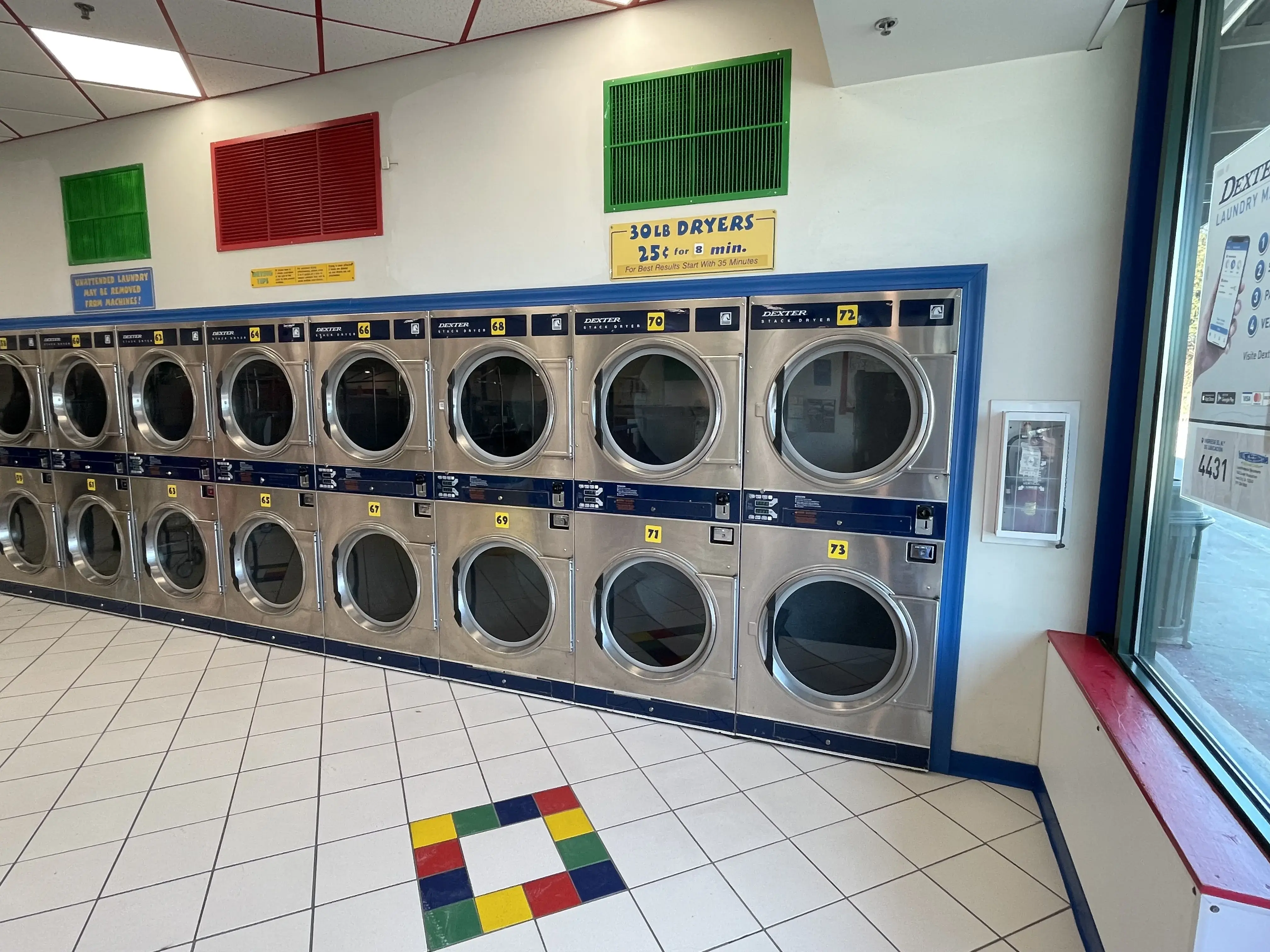 Laundromania (Sycamore Mall: East Iowa City) - Image 6