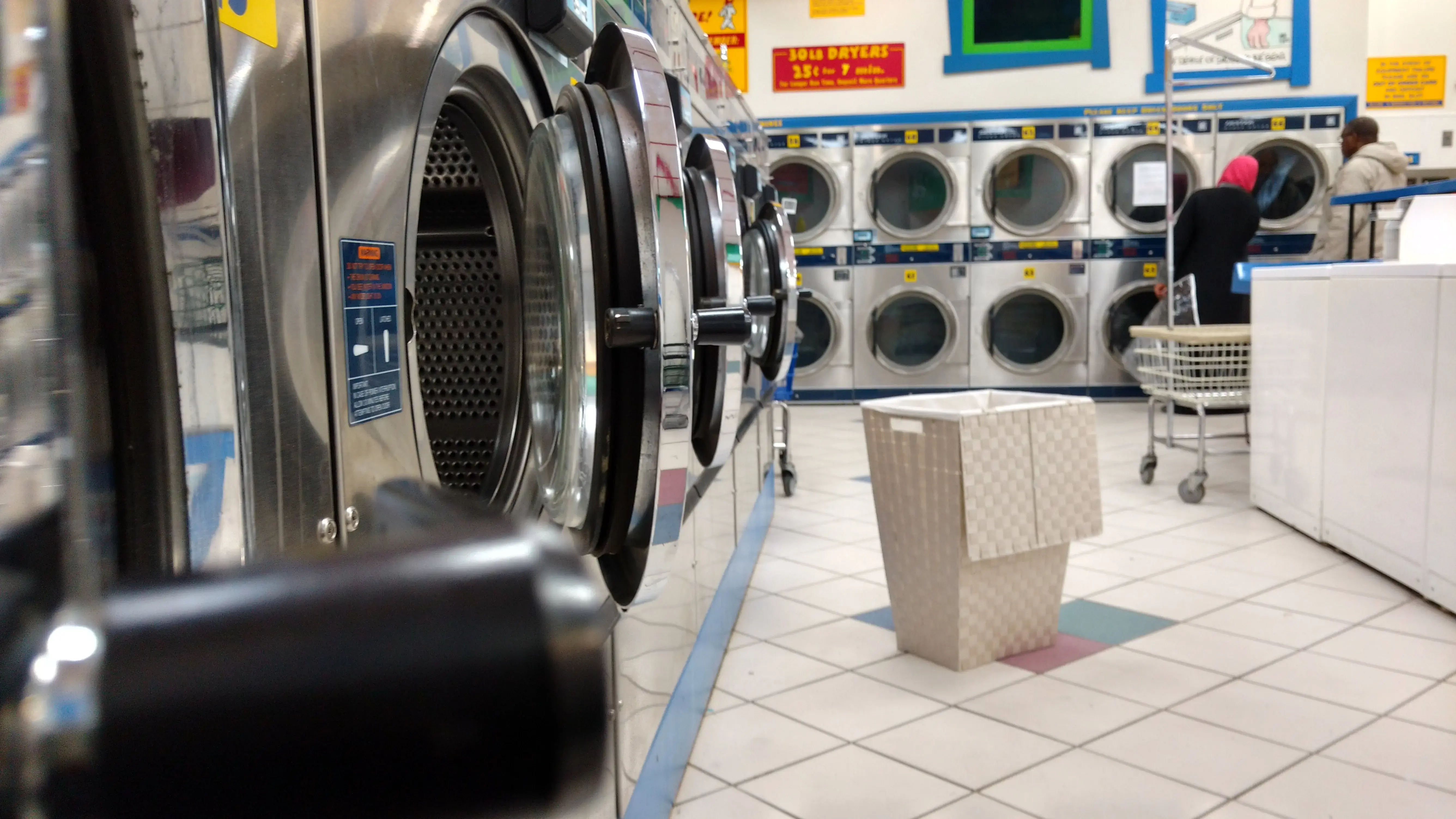 Laundromania (Walden Square: West Iowa City) - Image 19