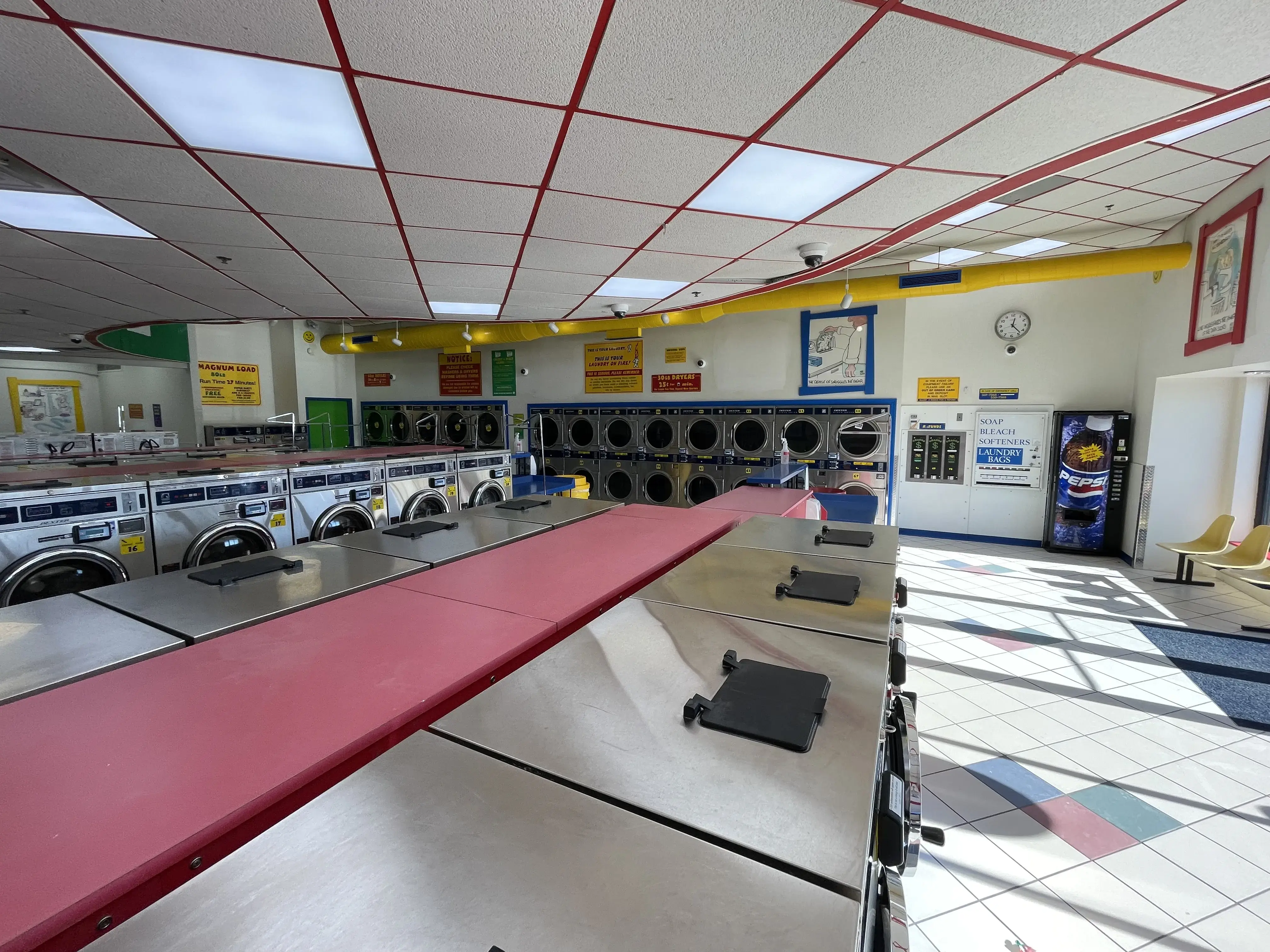 Laundromania (Walden Square: West Iowa City) - Image 12