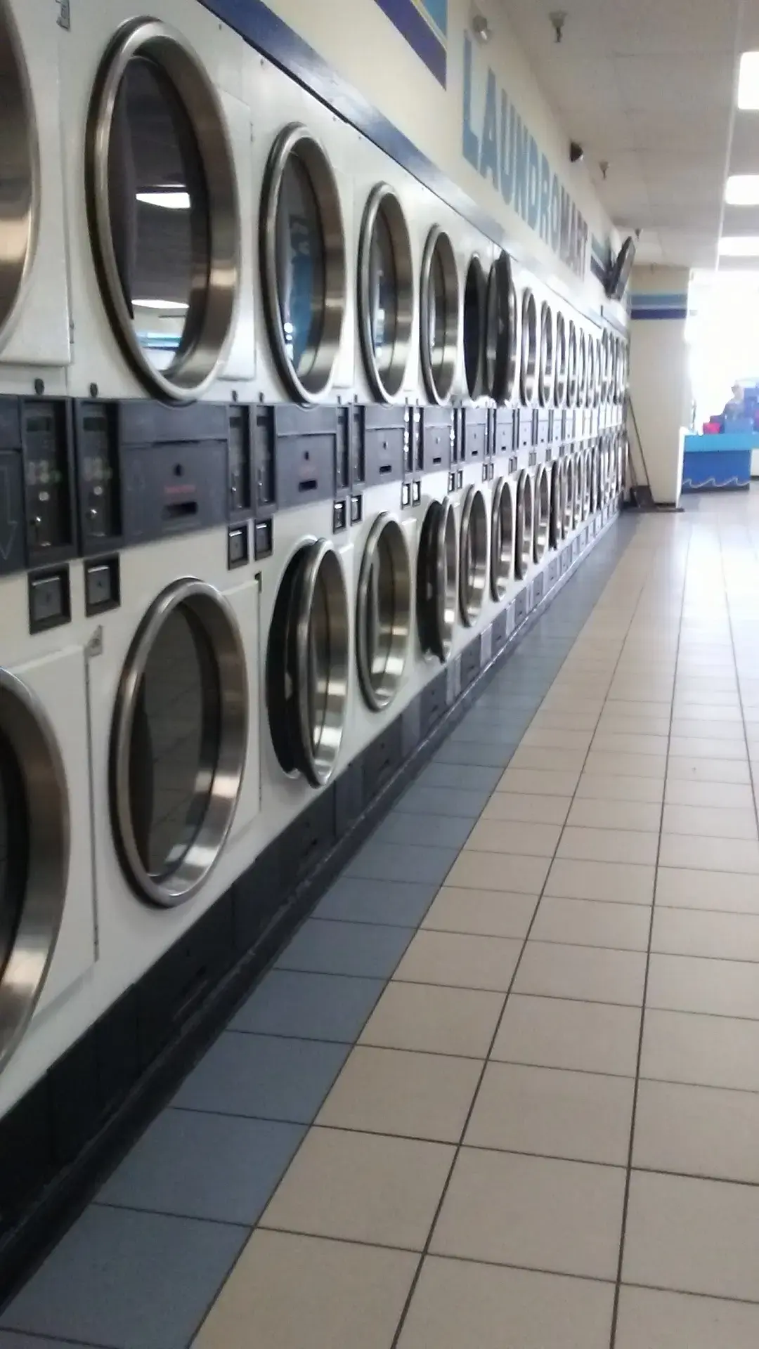 Laundromart thumbnail 8