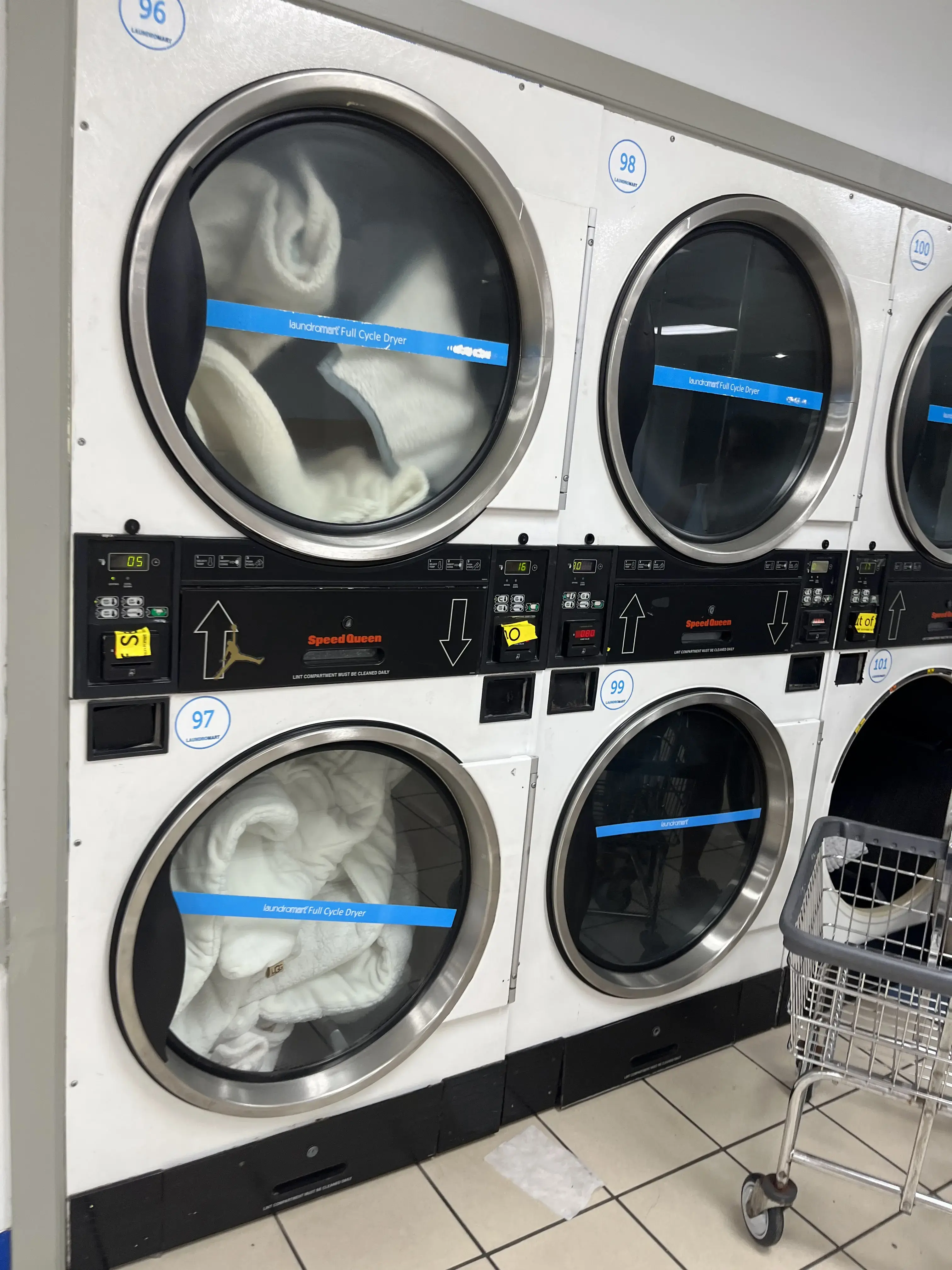 laundromart - Image 2