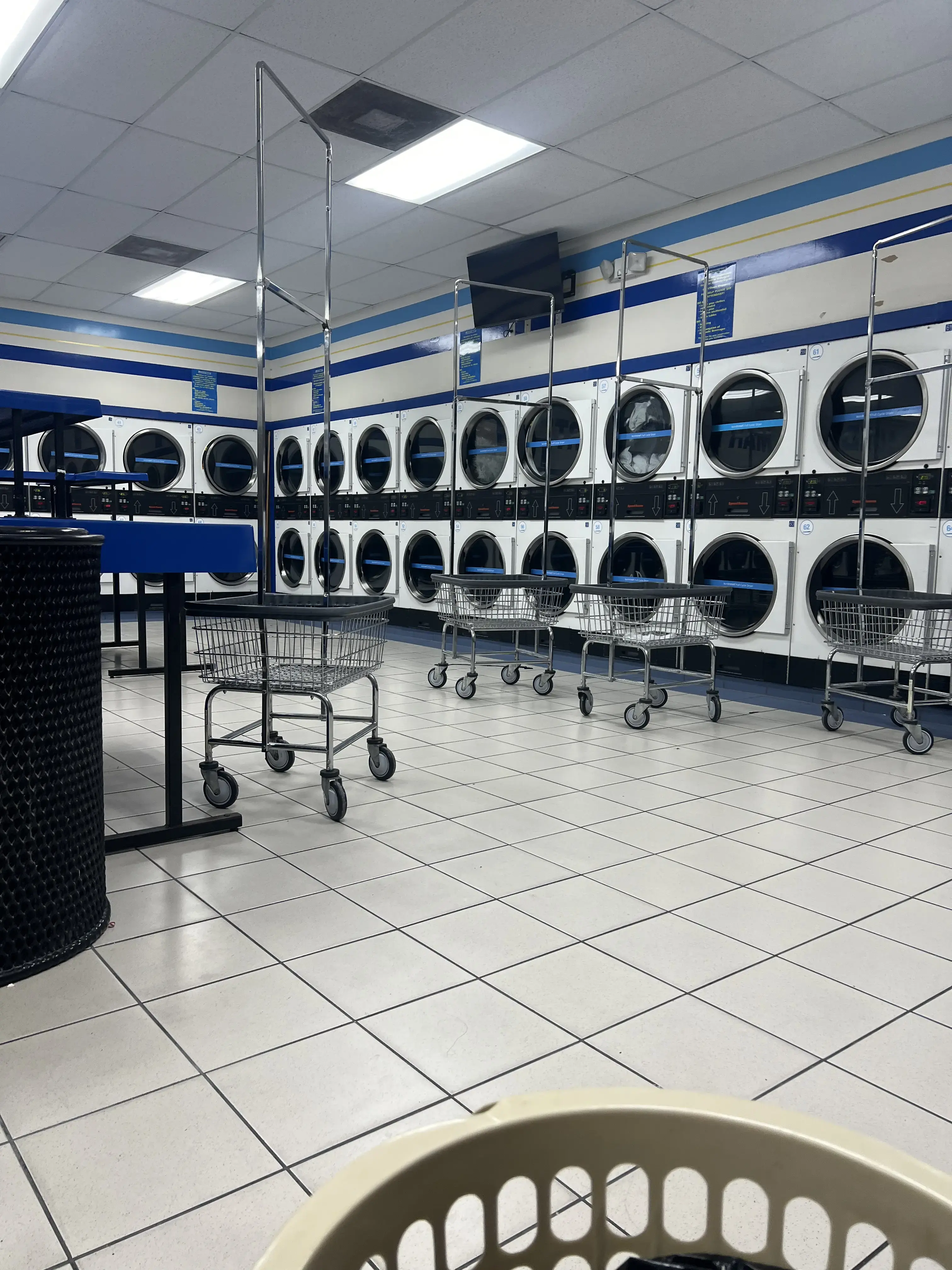 laundromart - Image 2