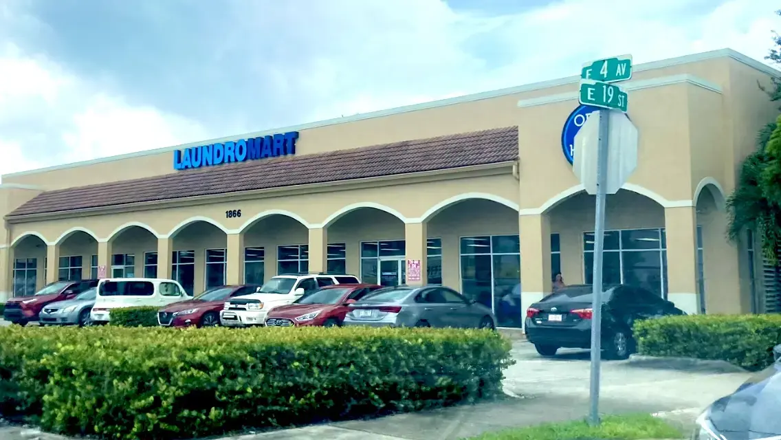 laundromart thumbnail 5