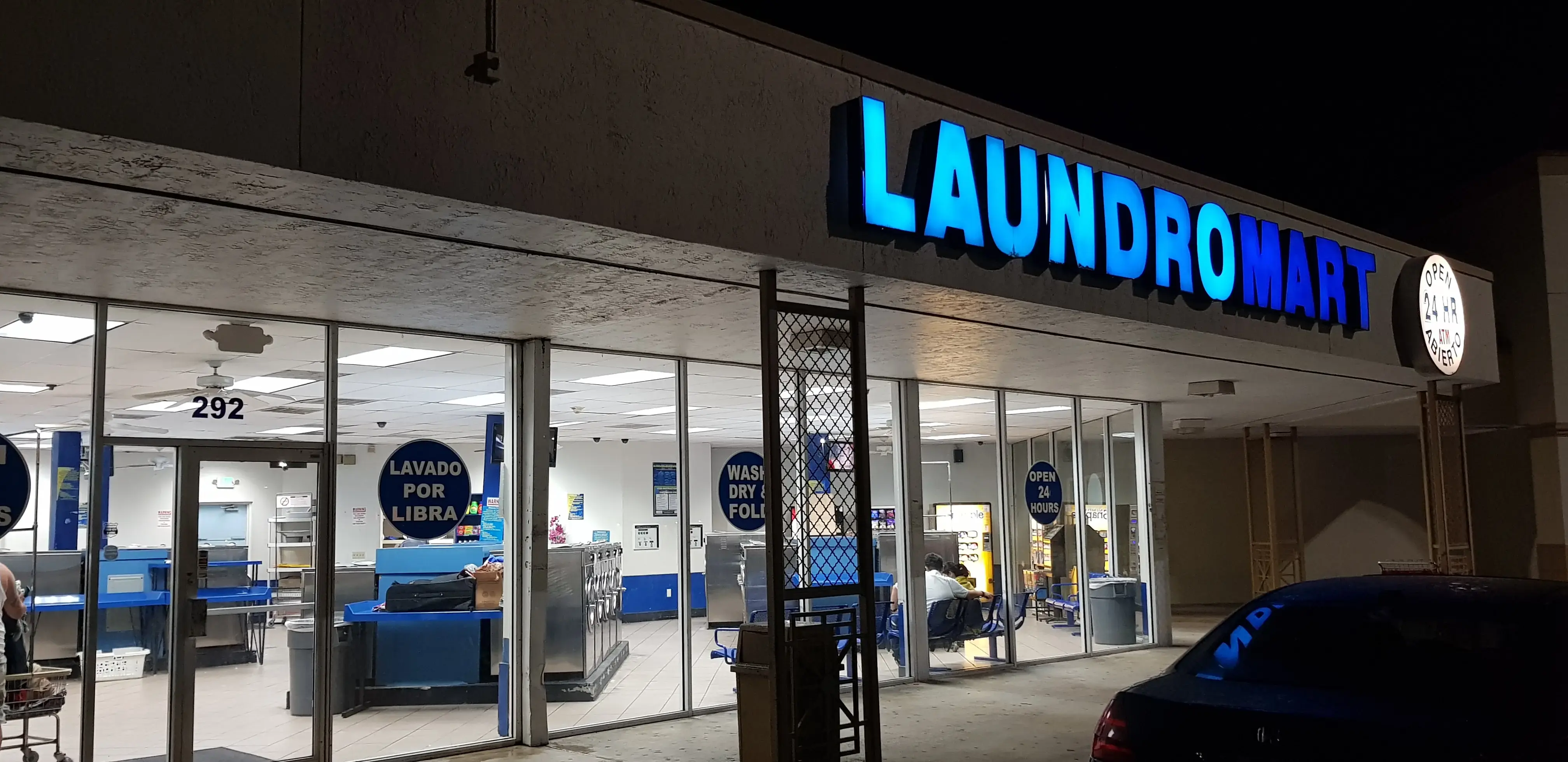 laundromart thumbnail 3