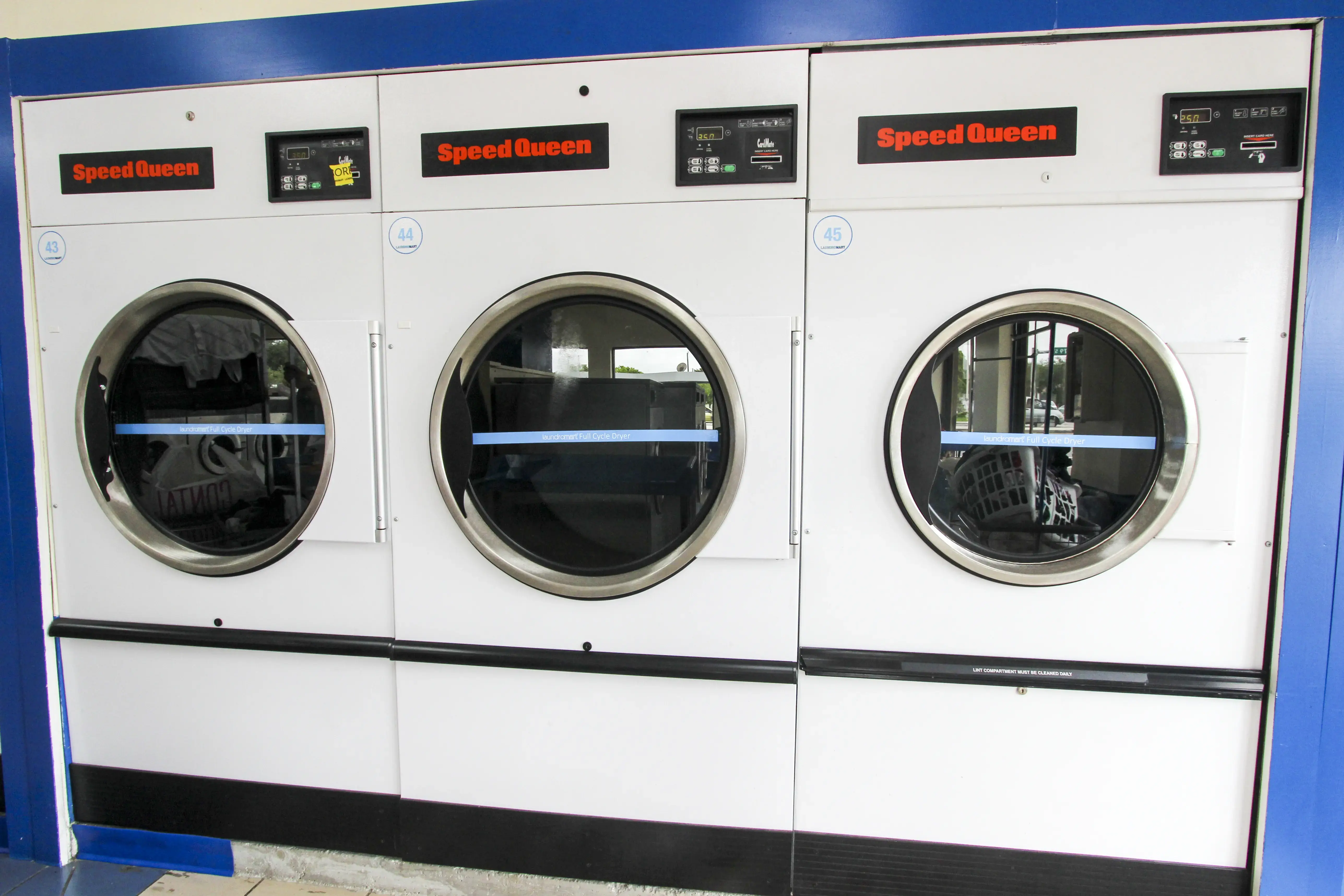 Laundromart - Image 6