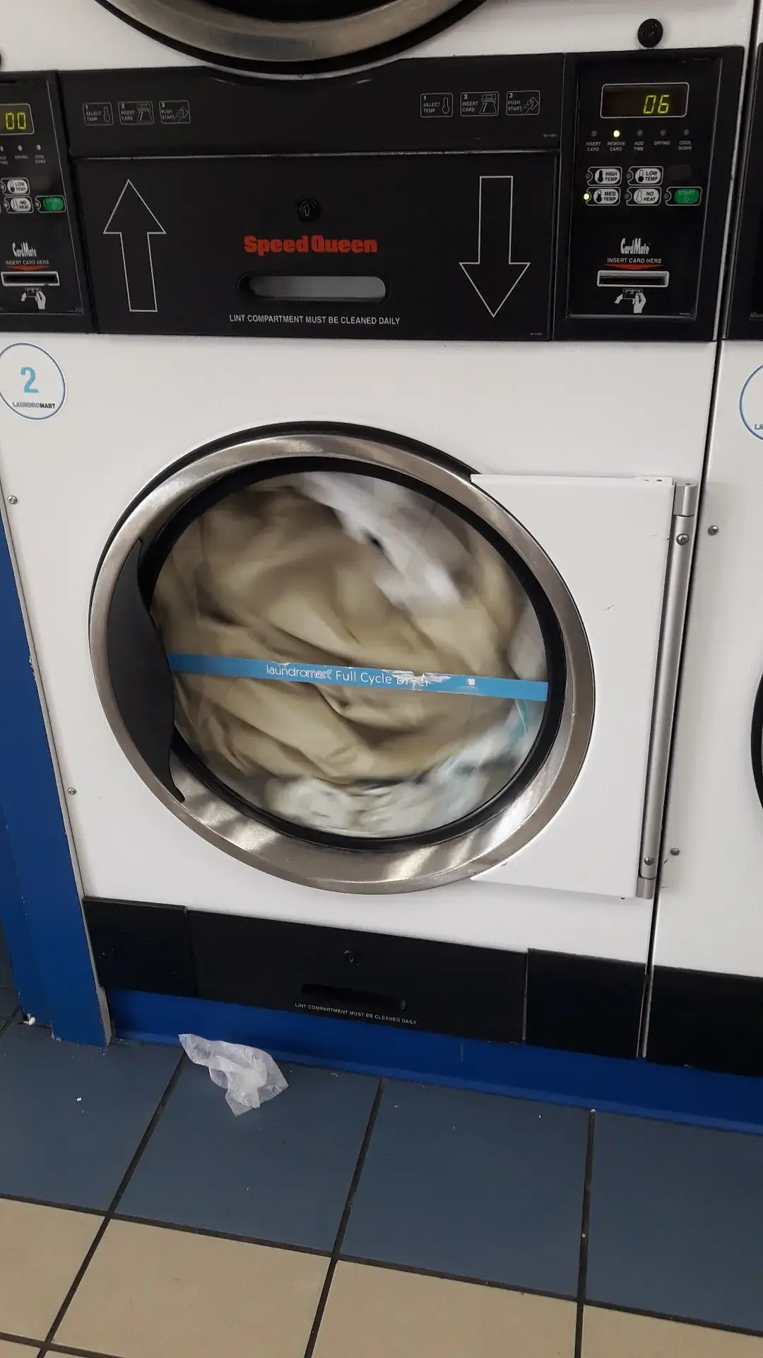 Laundromart - Image 16