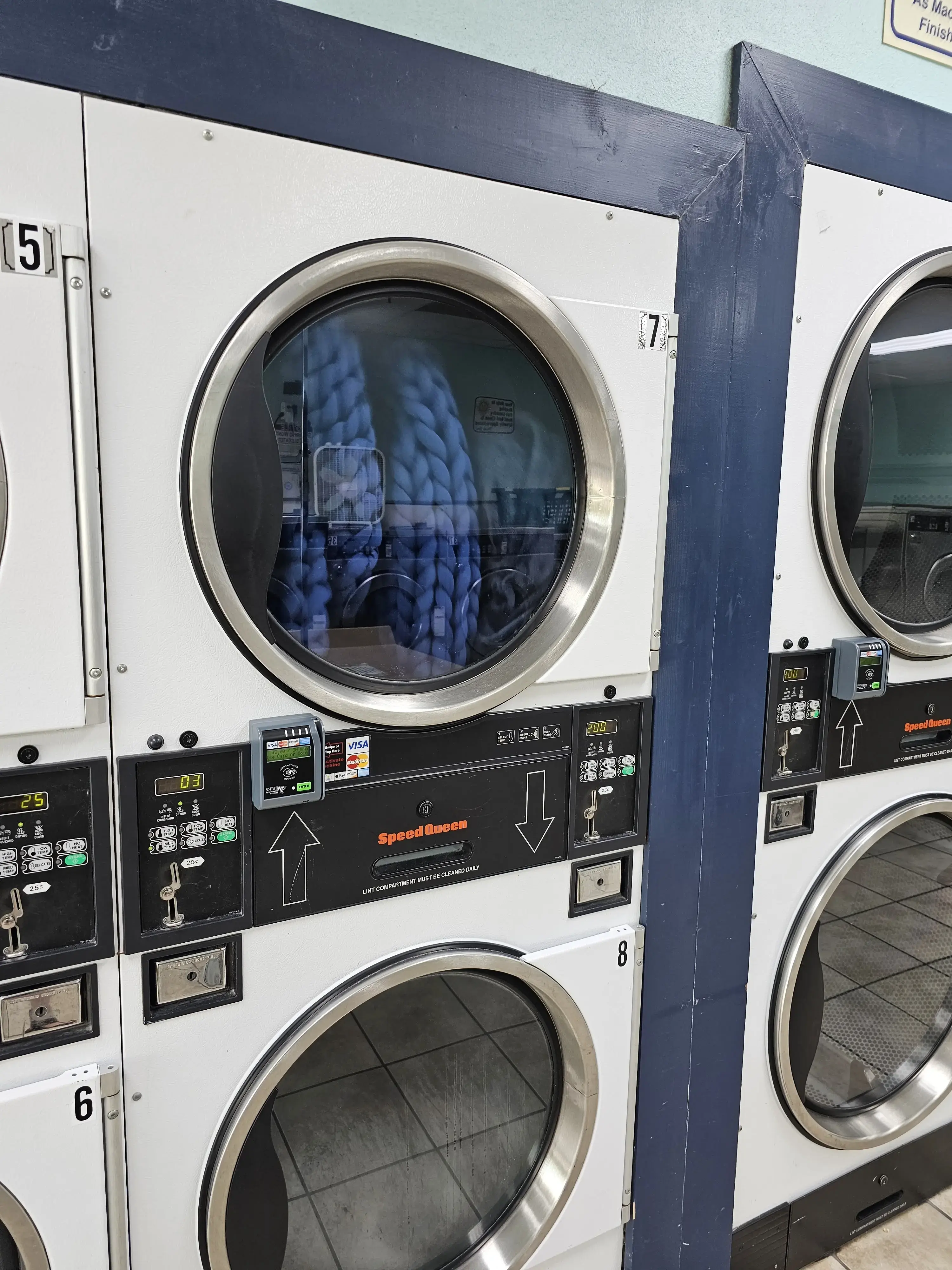 Laundromart Of East Orlando - Image 4