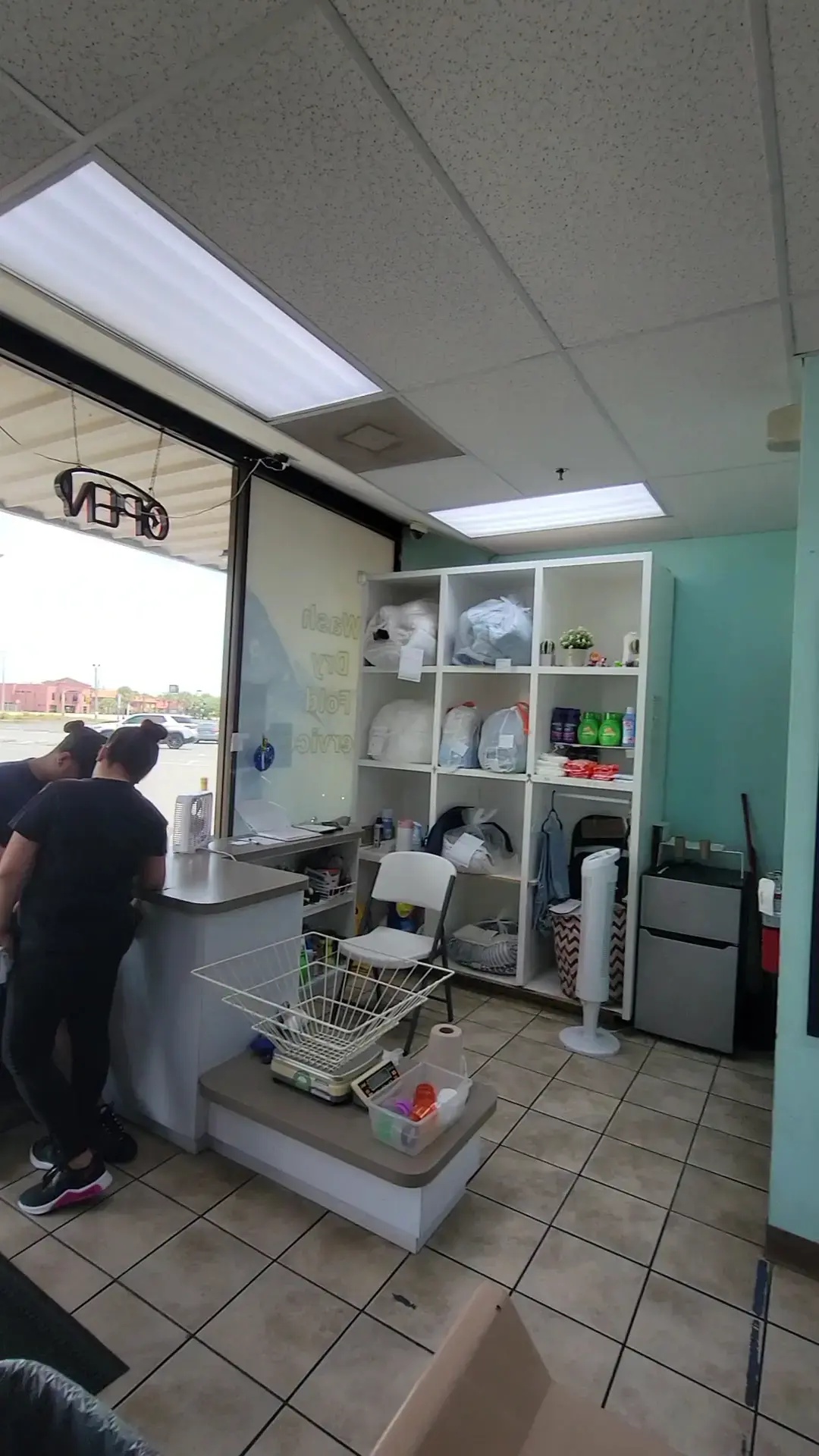 Laundromart Of East Orlando - Image 7