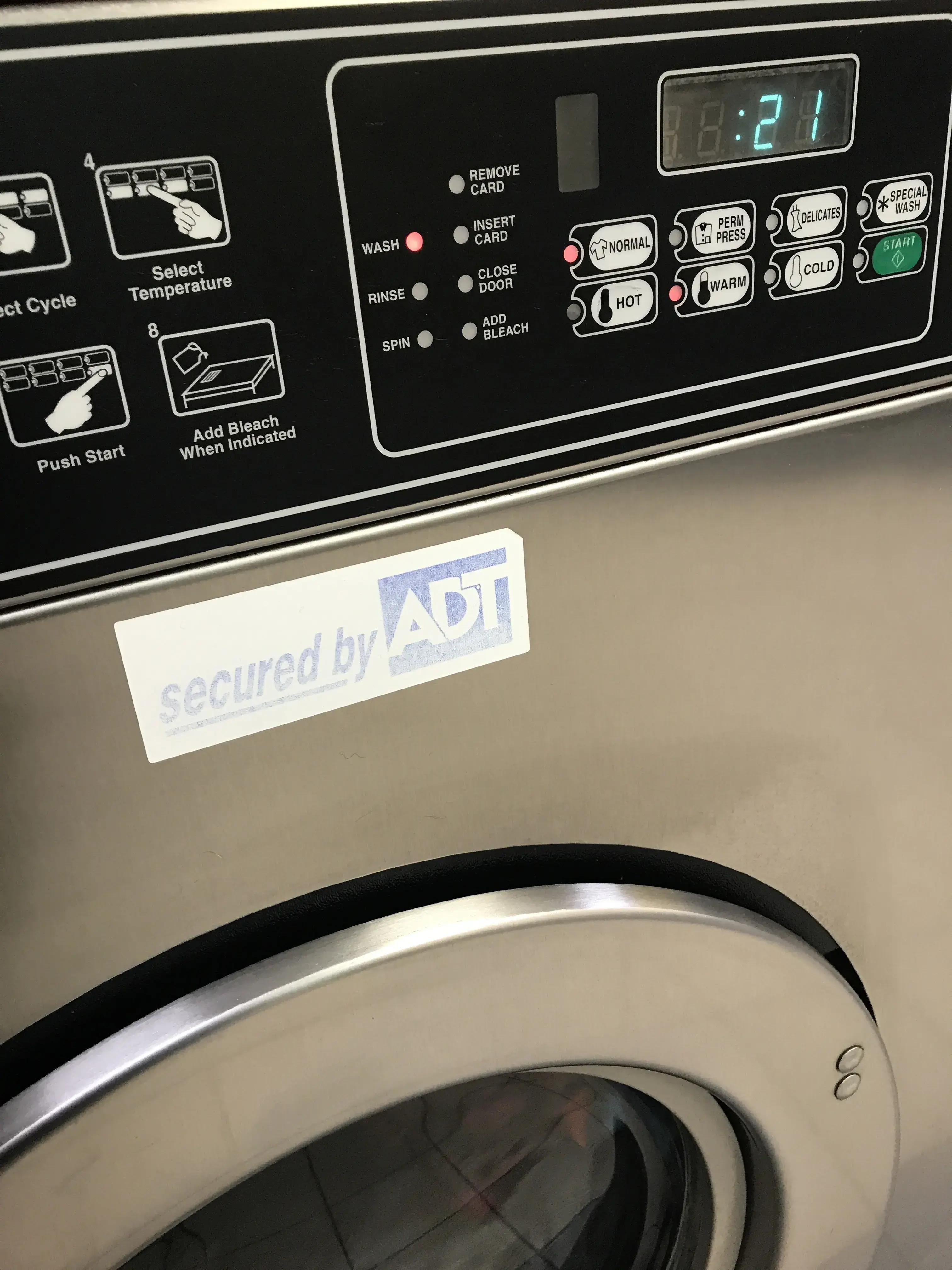Laundromart On Bearss - Image 12