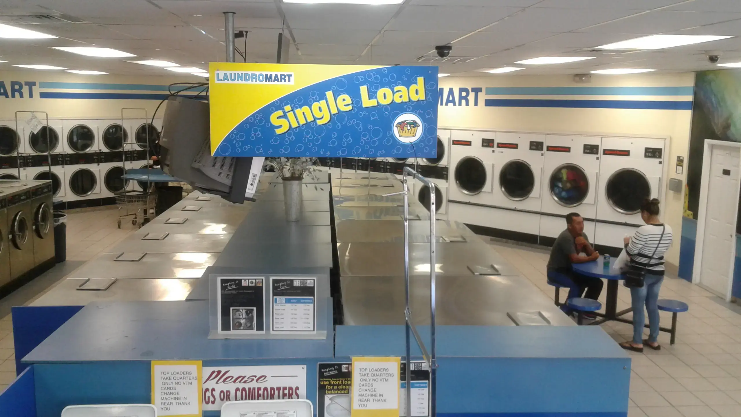 Laundromart On Bearss location