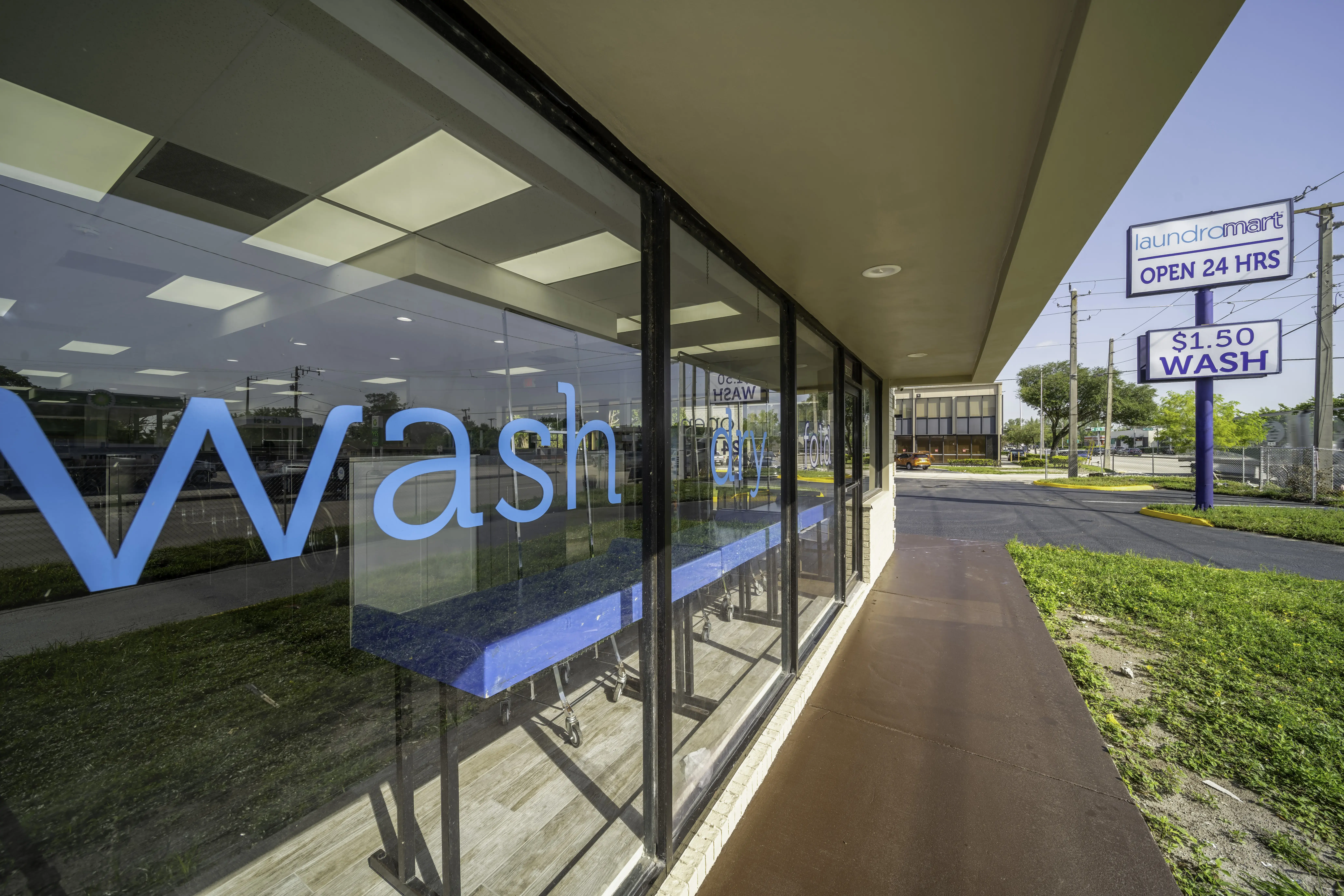 laundromart thumbnail 8