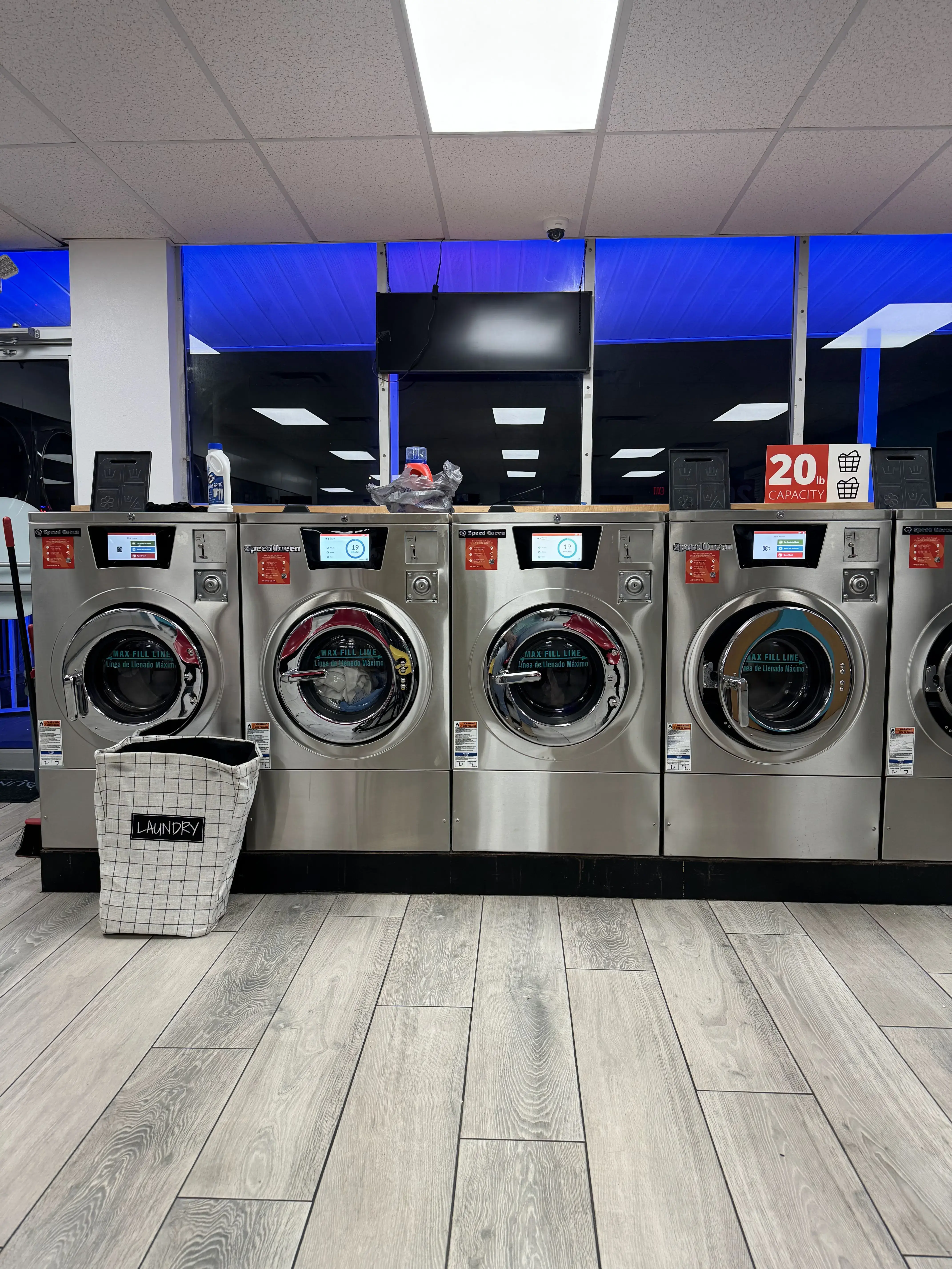 Laundromart thumbnail 1