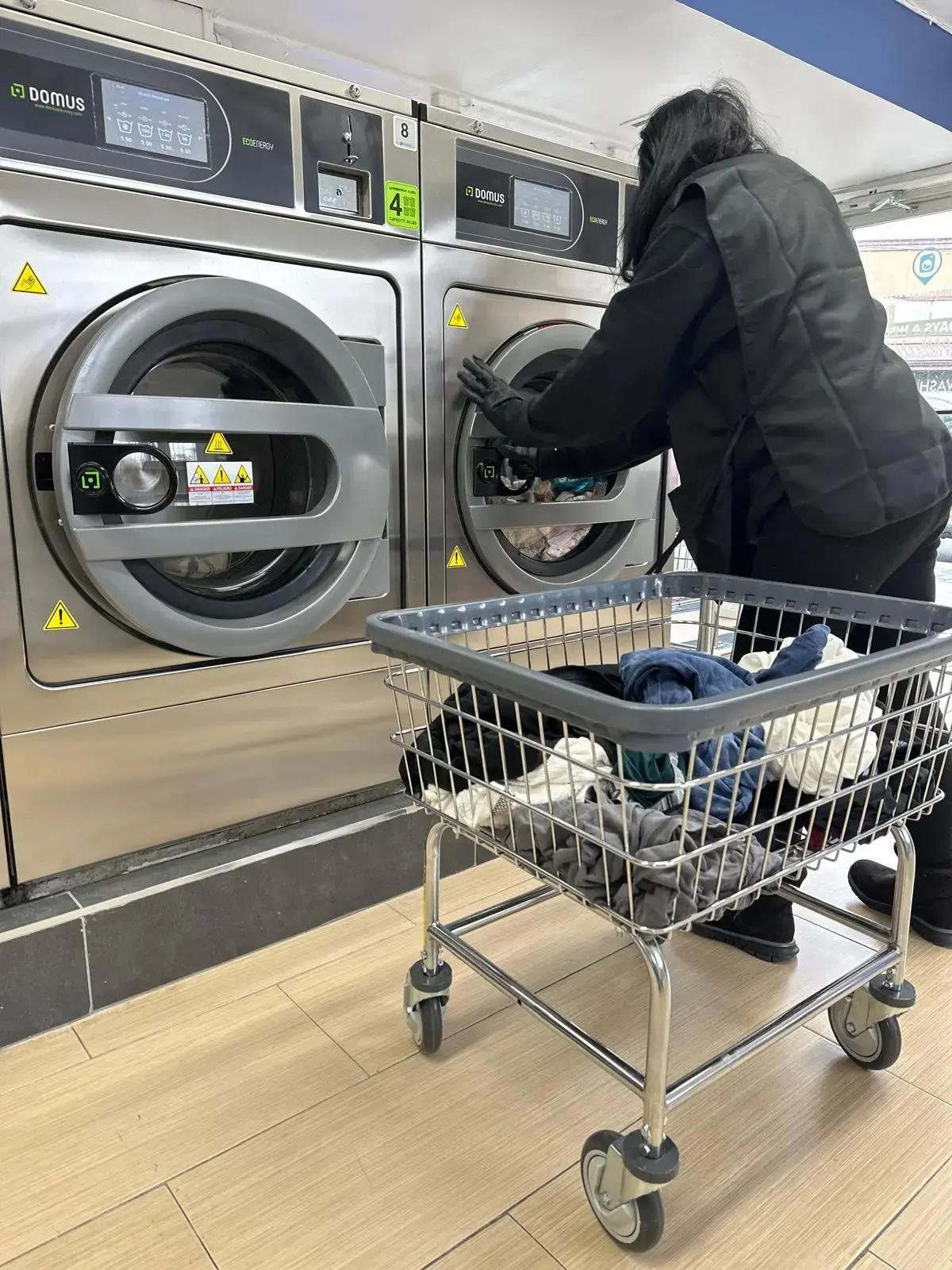Laundromat 4 Less - Image 17