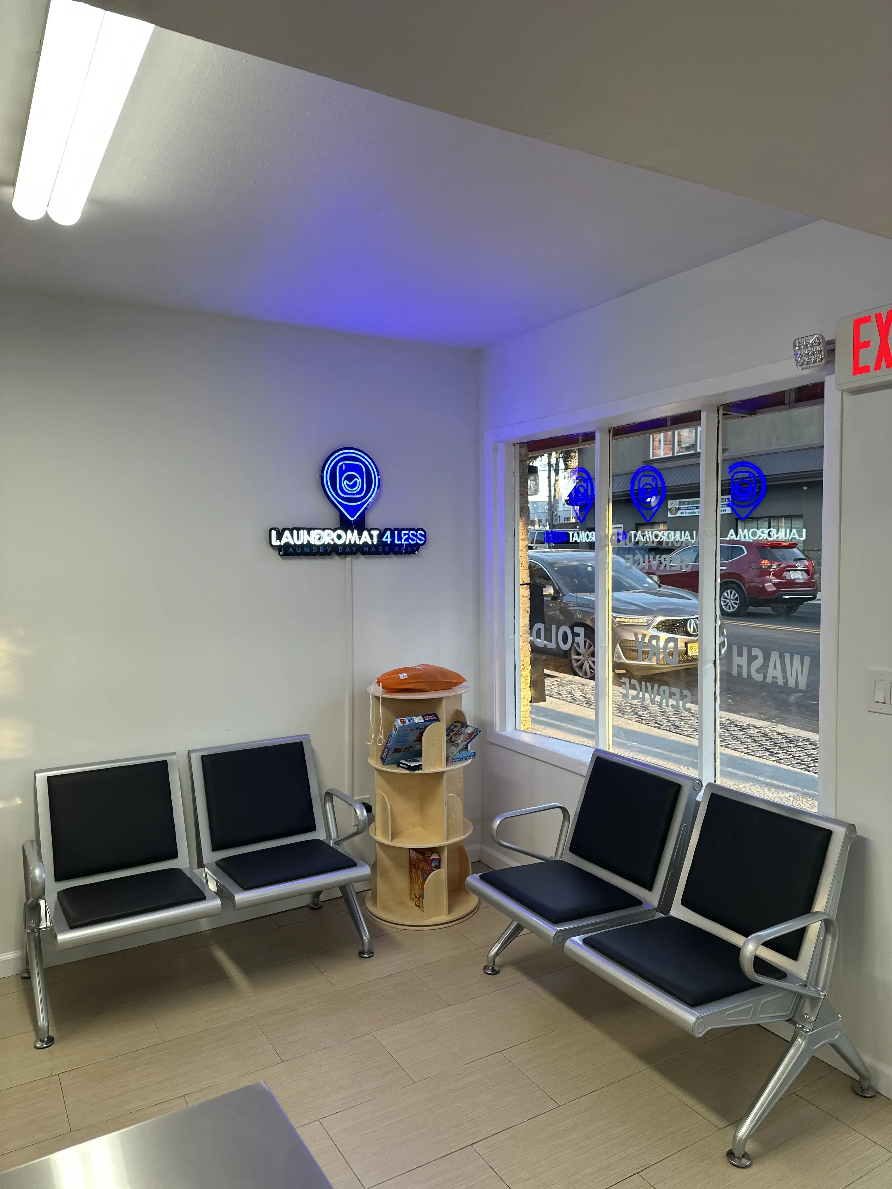 Laundromat 4 Less thumbnail 14