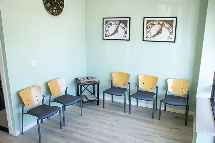 Laundromat 42 - Image 15