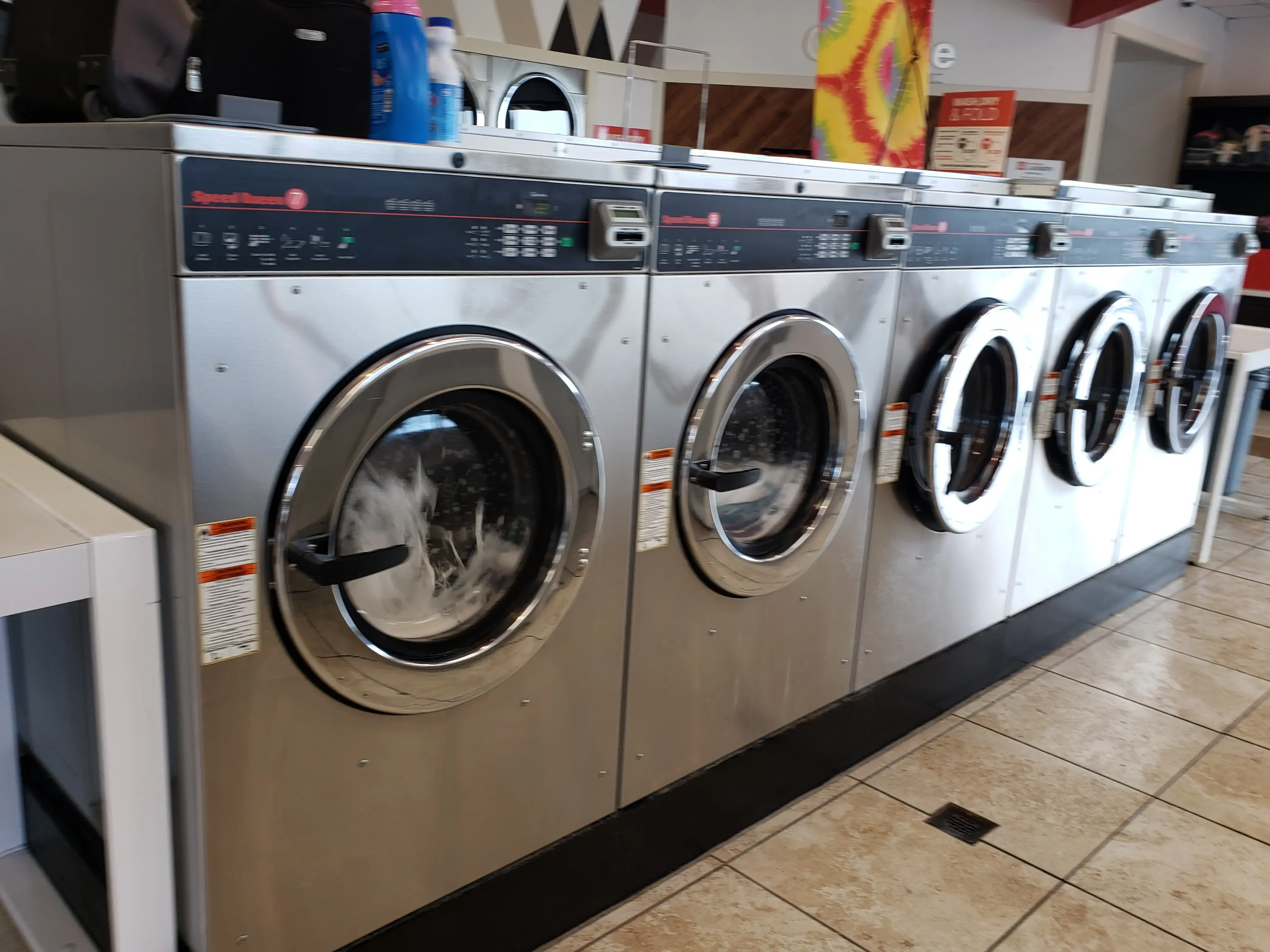 Laundromat thumbnail 12