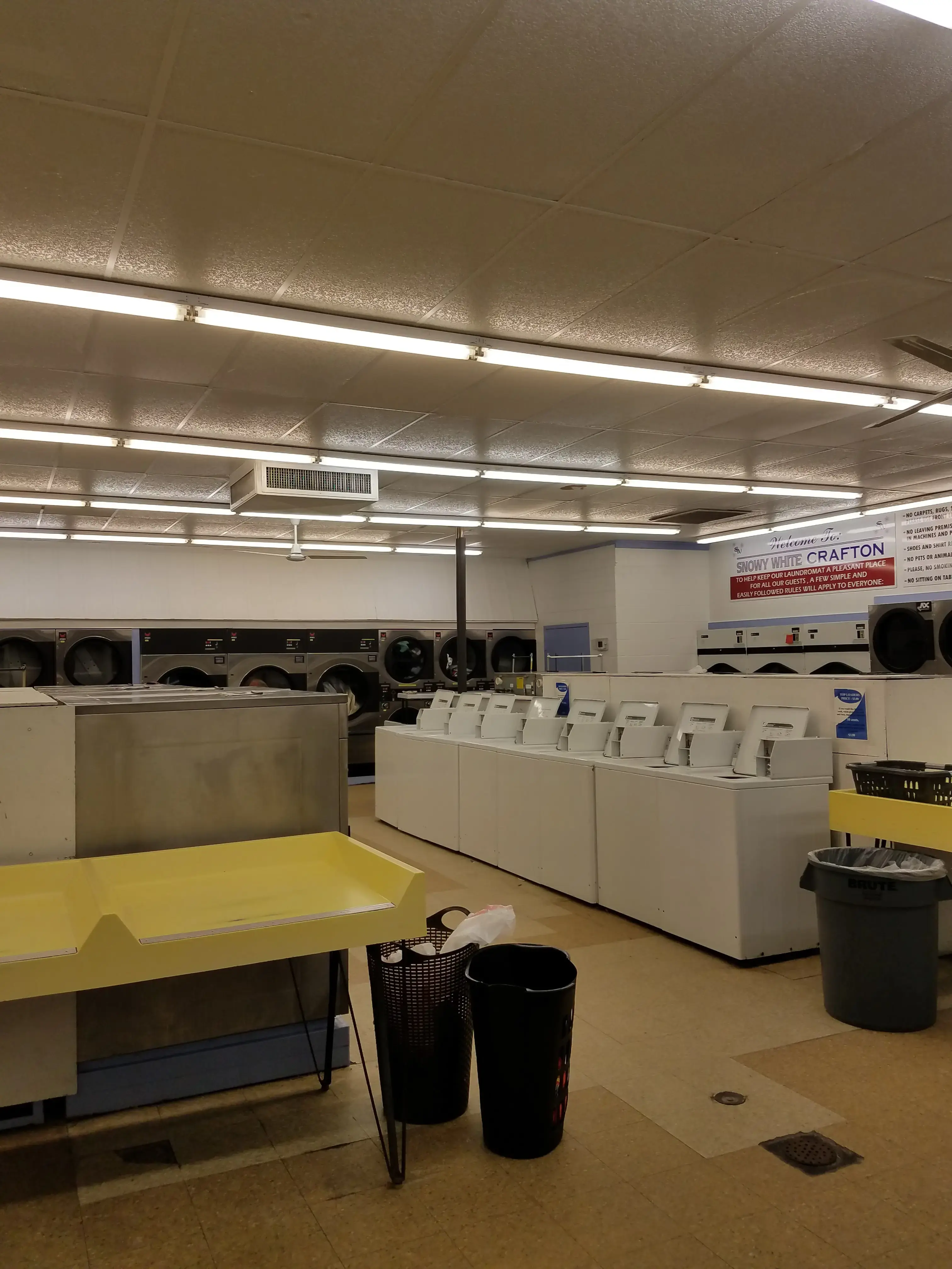Laundromat thumbnail 6