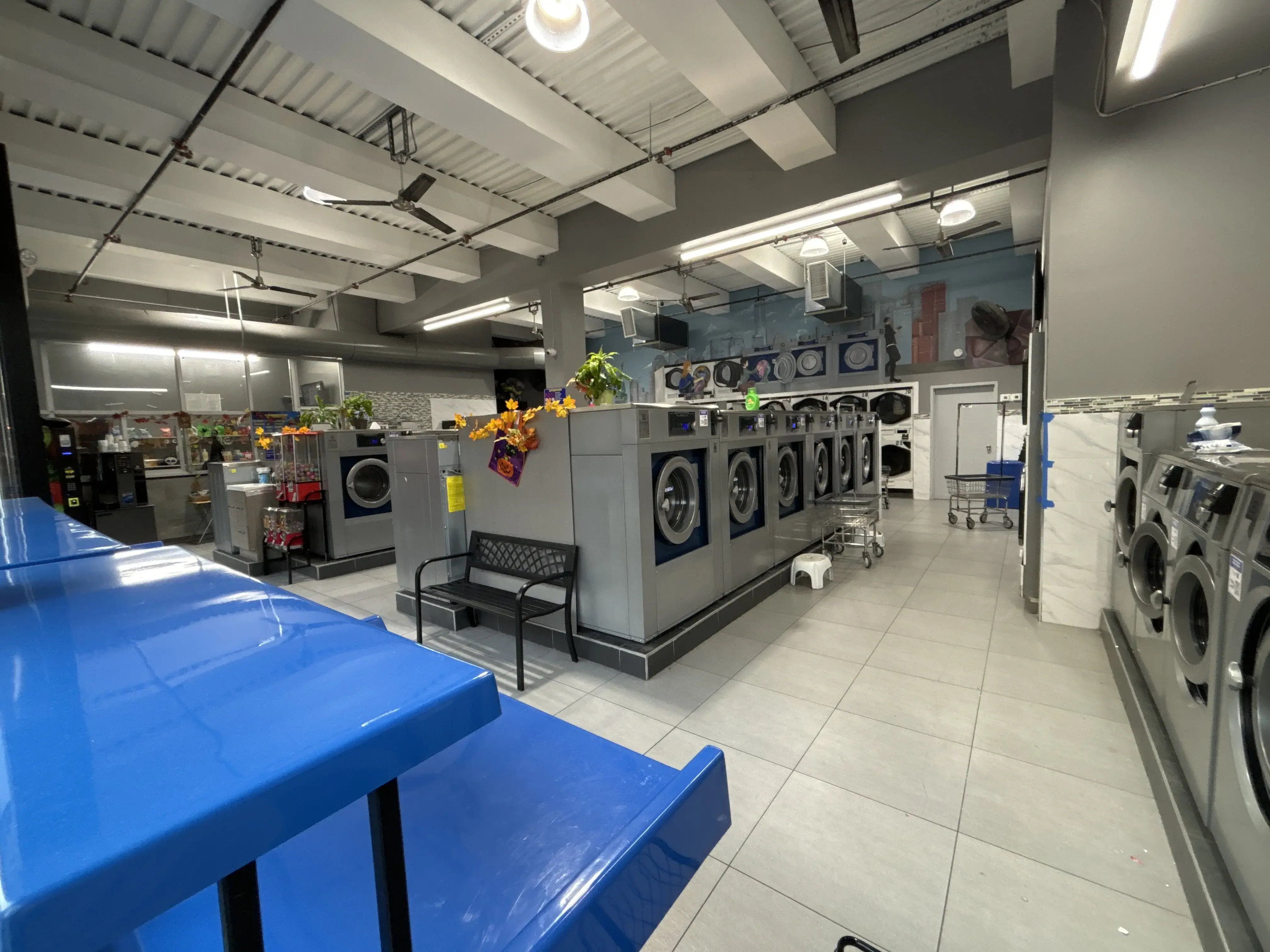 Laundromat Express - Image 15