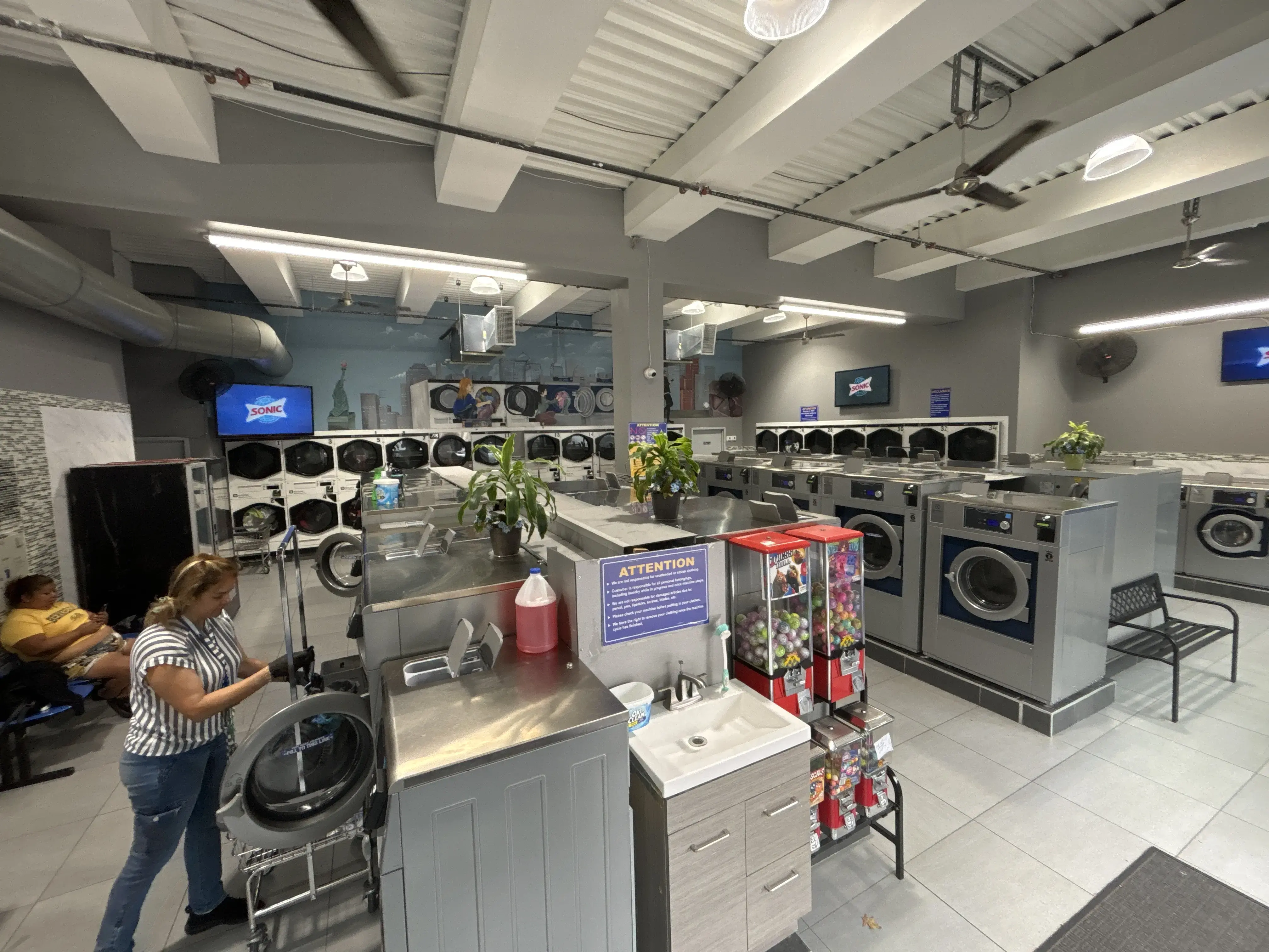 Laundromat Express thumbnail 13