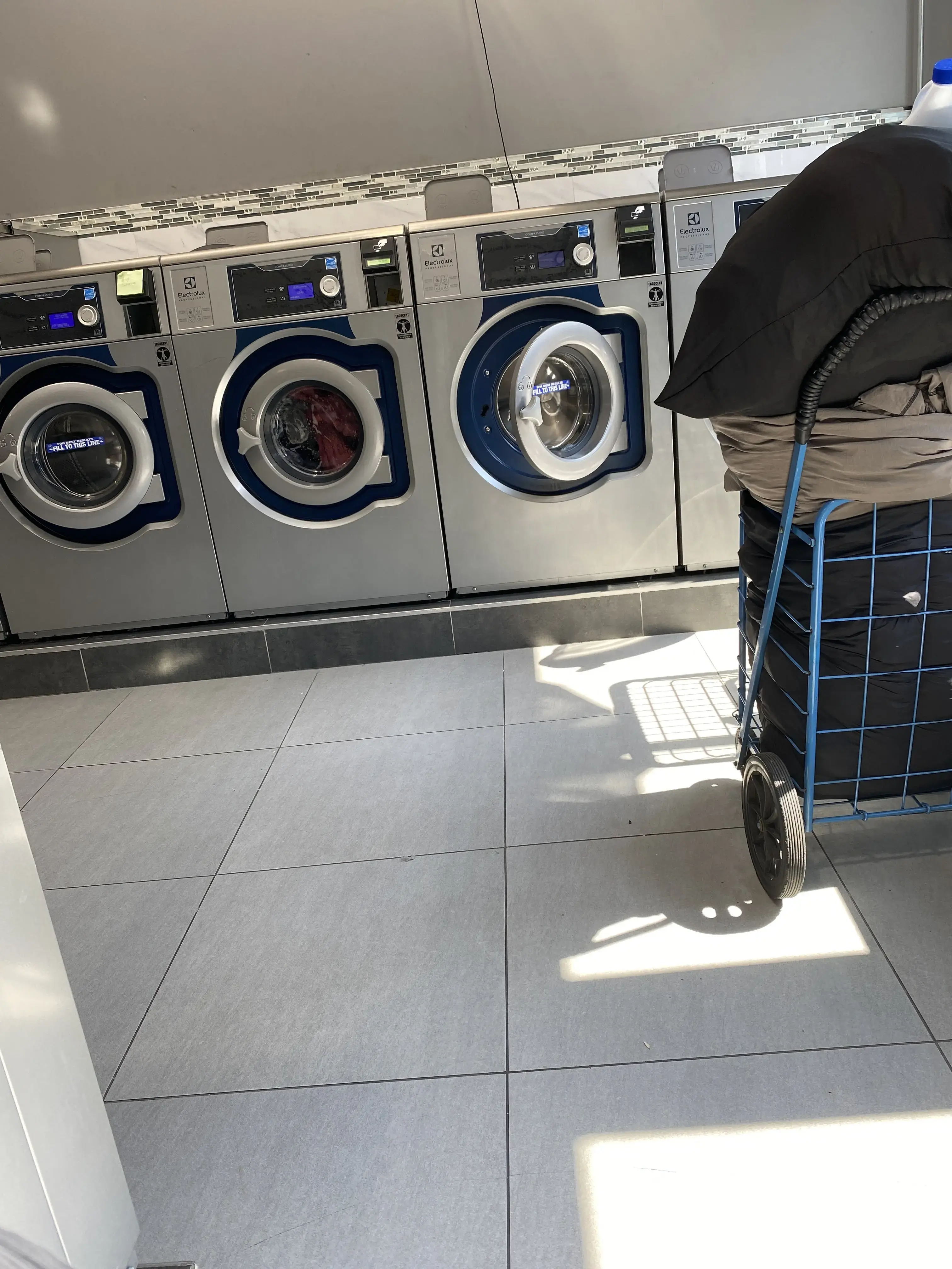 Laundromat Express thumbnail 10
