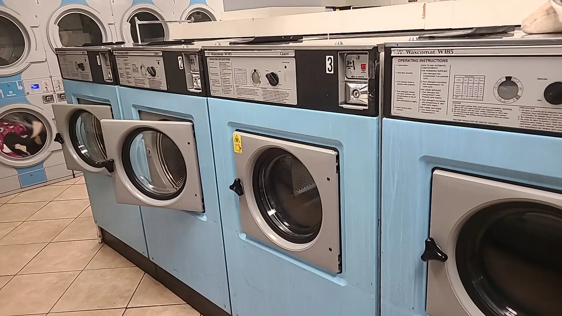 Laundromat Express - Image 2