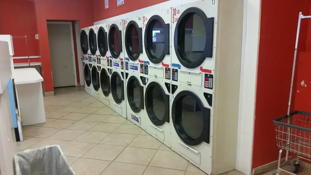 Laundromat Express thumbnail 1