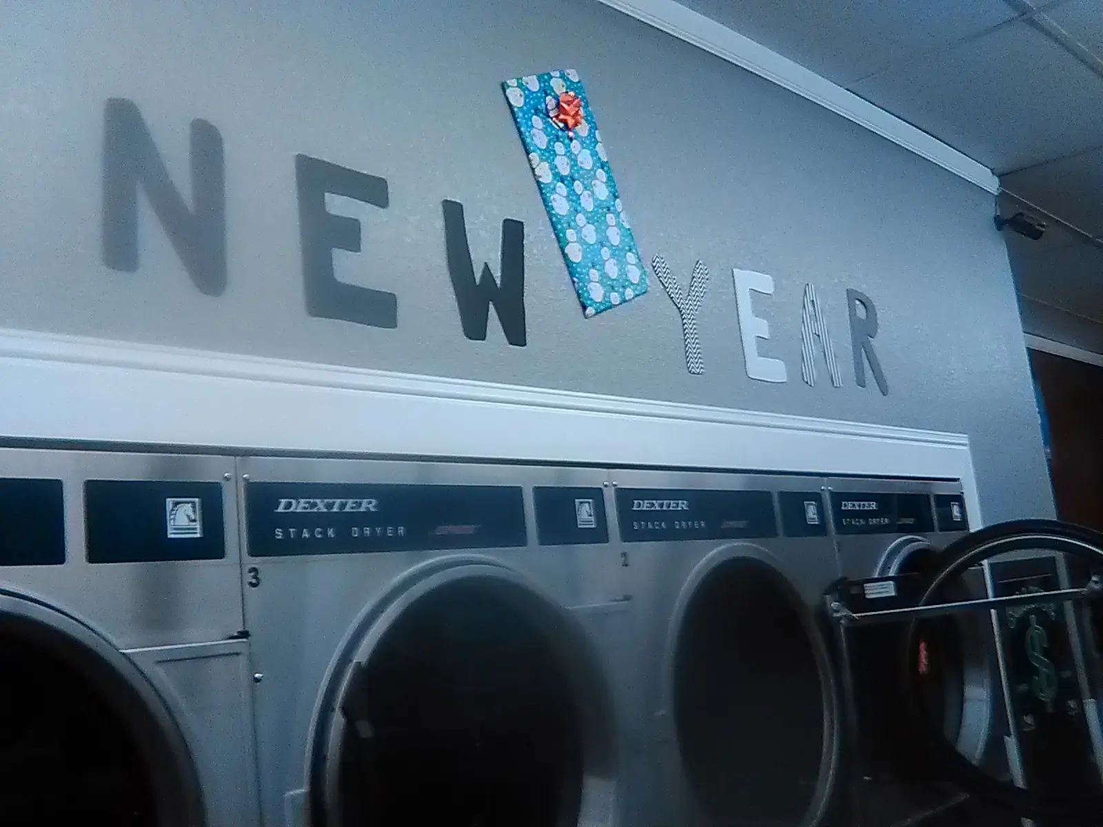 Laundromat thumbnail 15