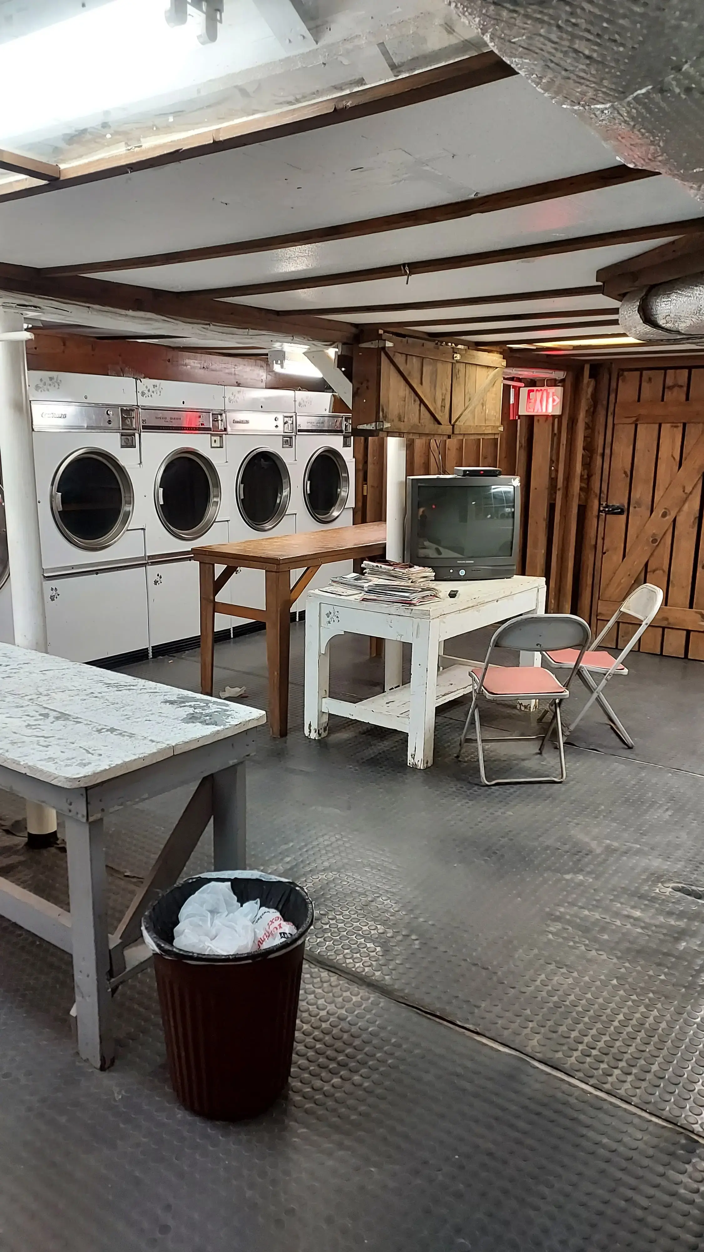 Laundromat location