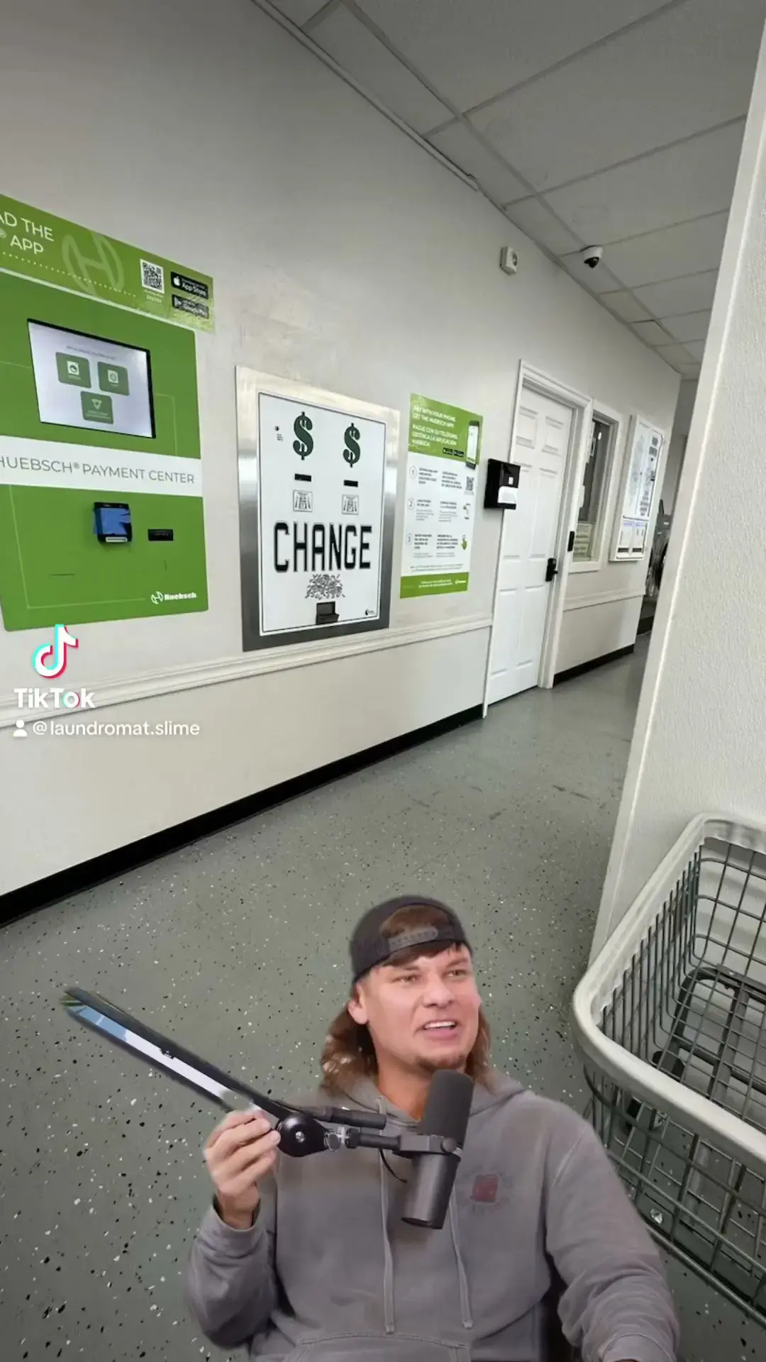 #Laundromat - Image 15