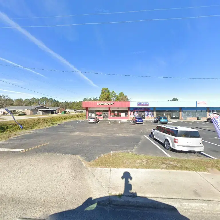 Laundromat - Image 16
