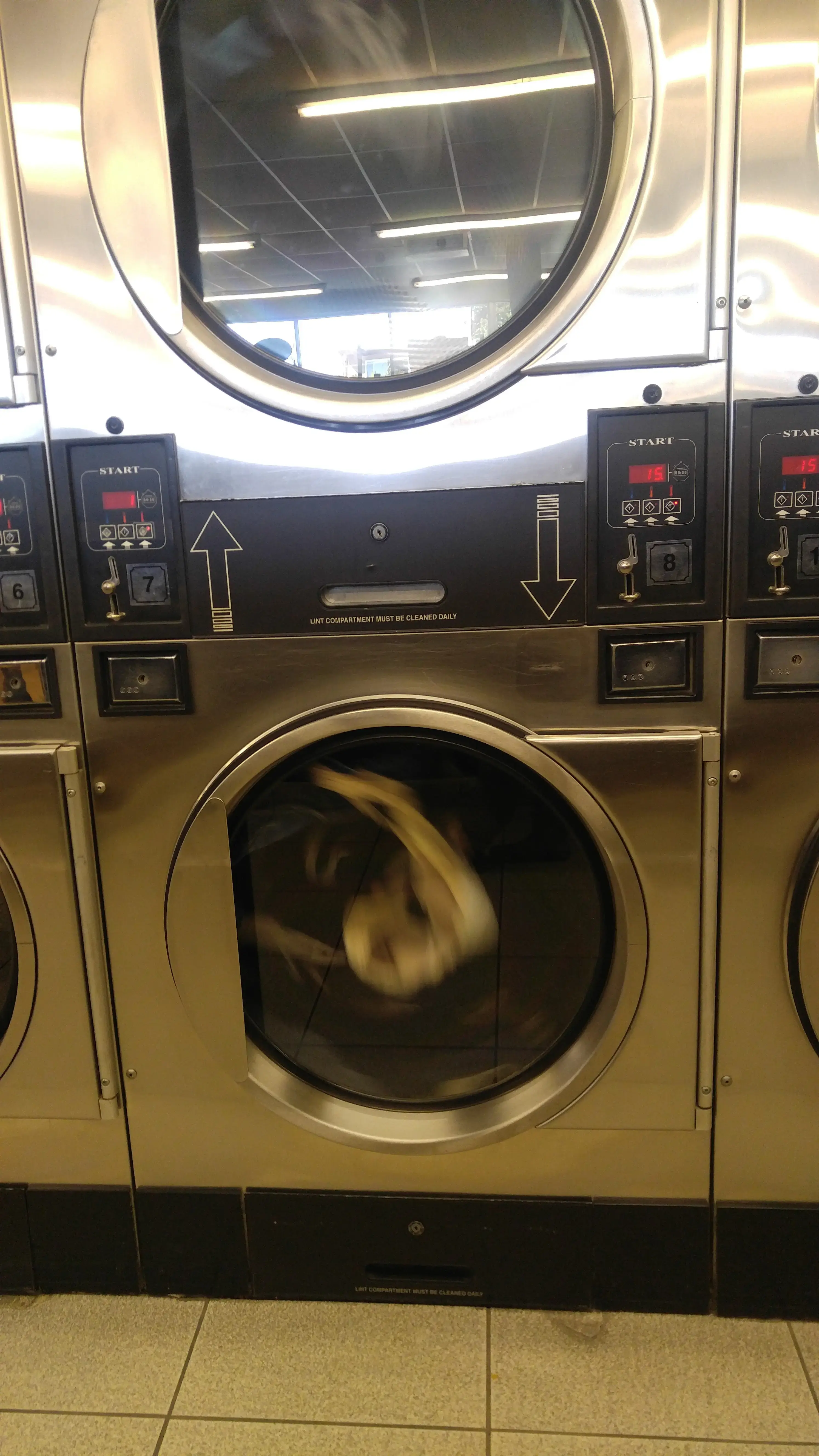 Laundromat In Compton - Image 11