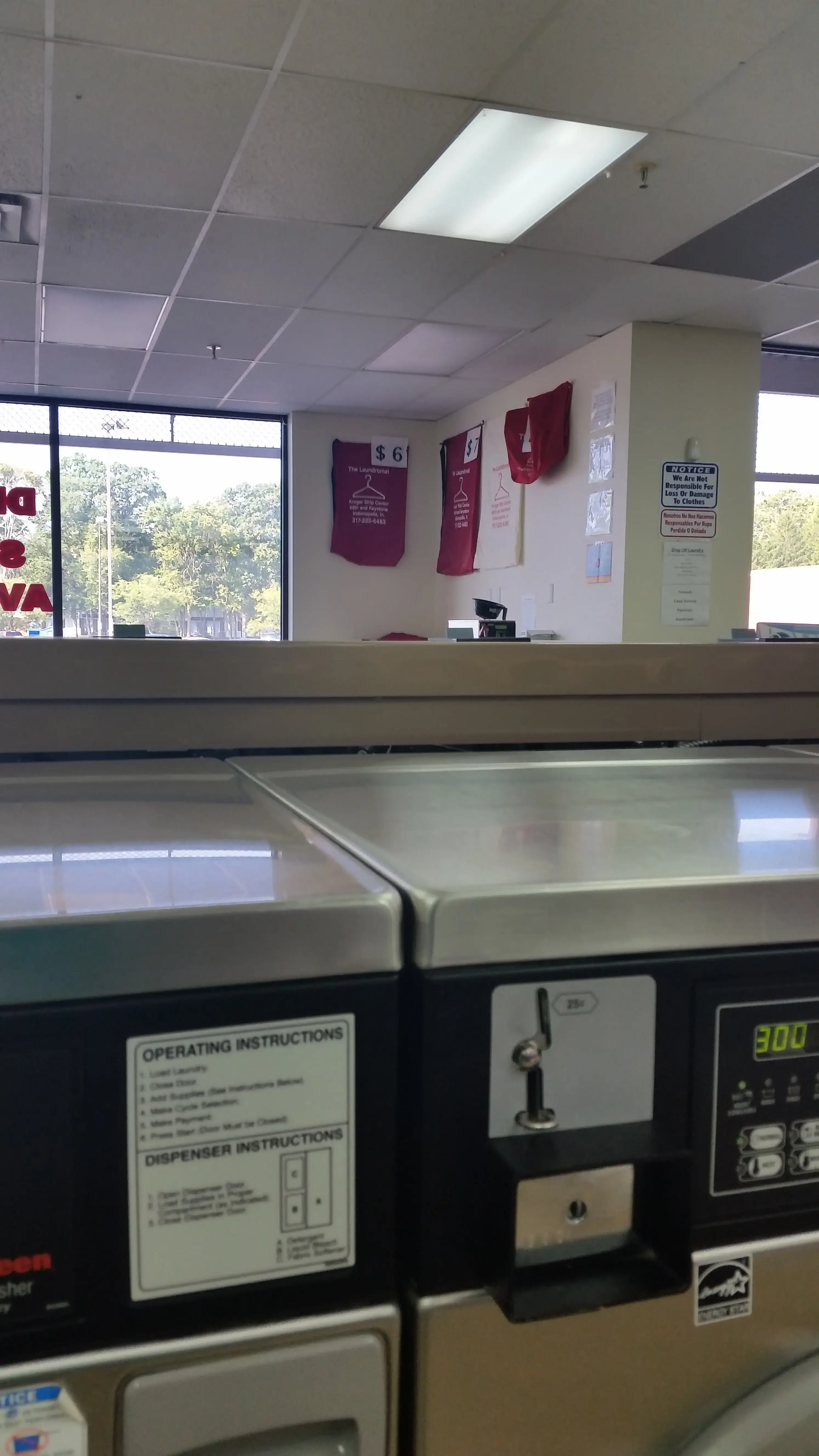 Laundromat - Image 20