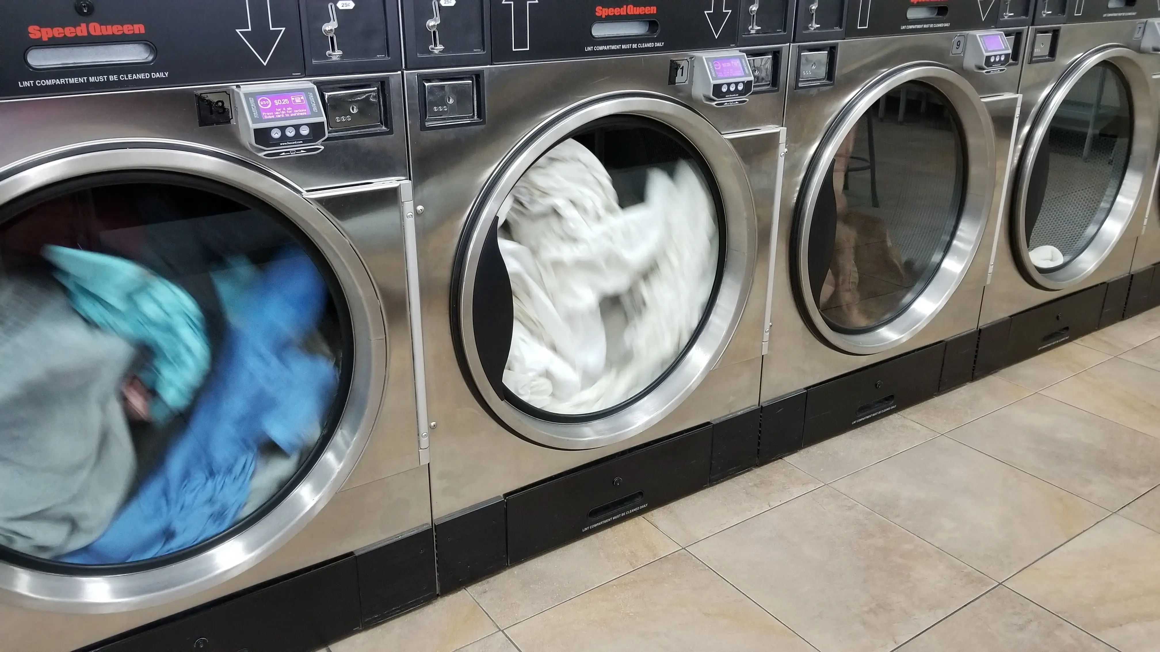 Laundromat thumbnail 19