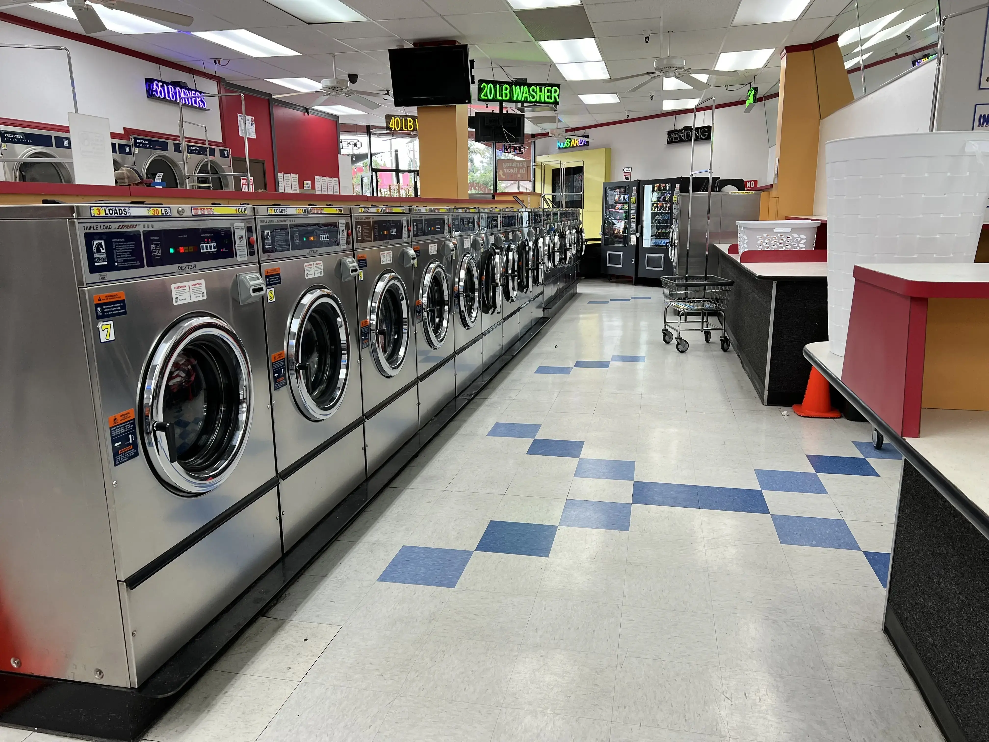 Laundromat Laundry Mgmt. DBA COIN Less LAUNDRY - Image 12