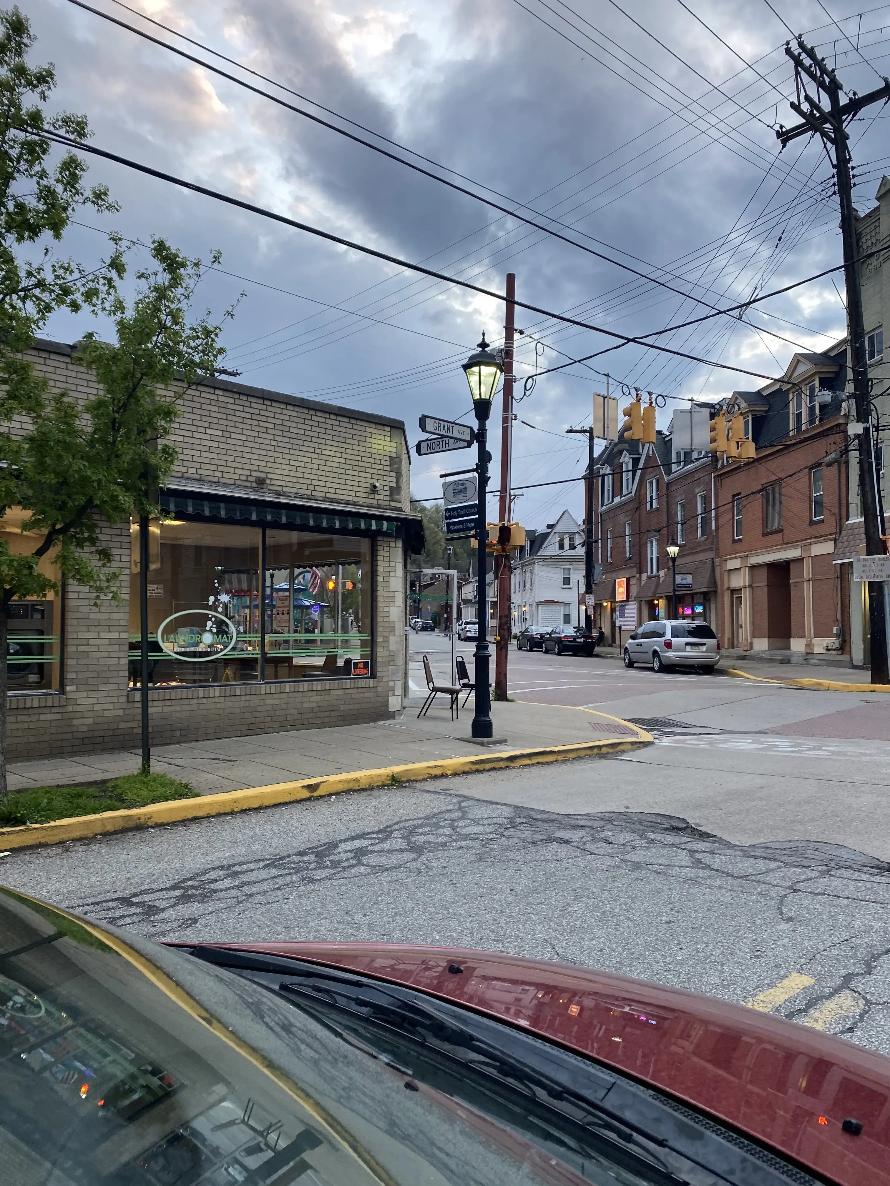 Laundromat - Image 2