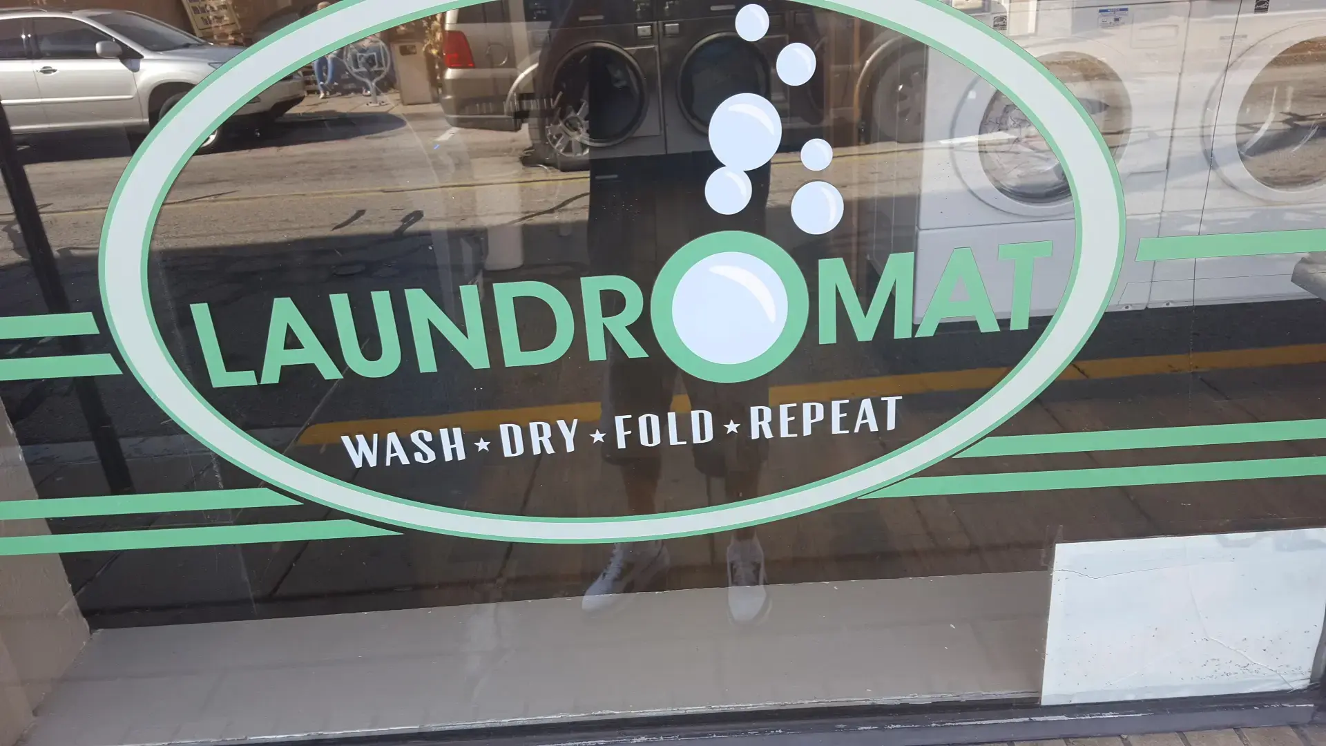 Laundromat thumbnail 4