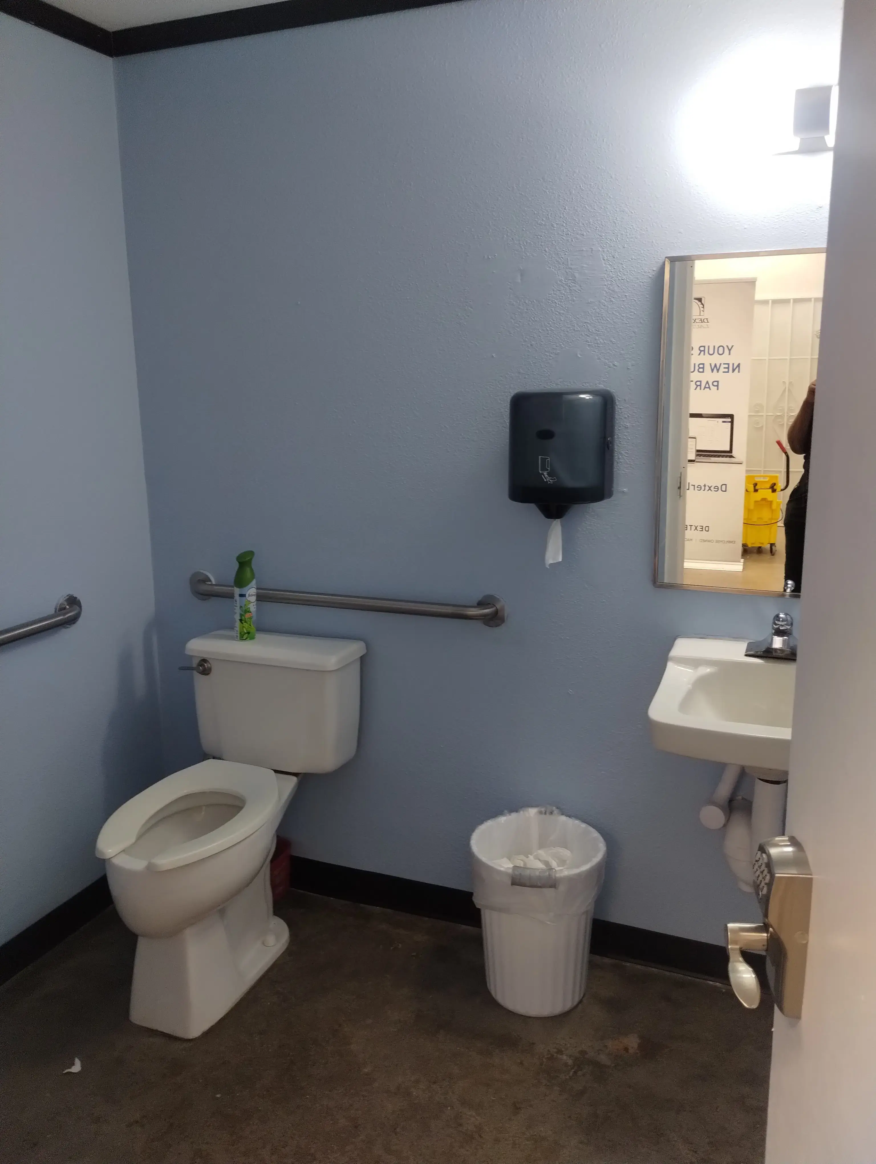 Laundromat Near Me thumbnail 11