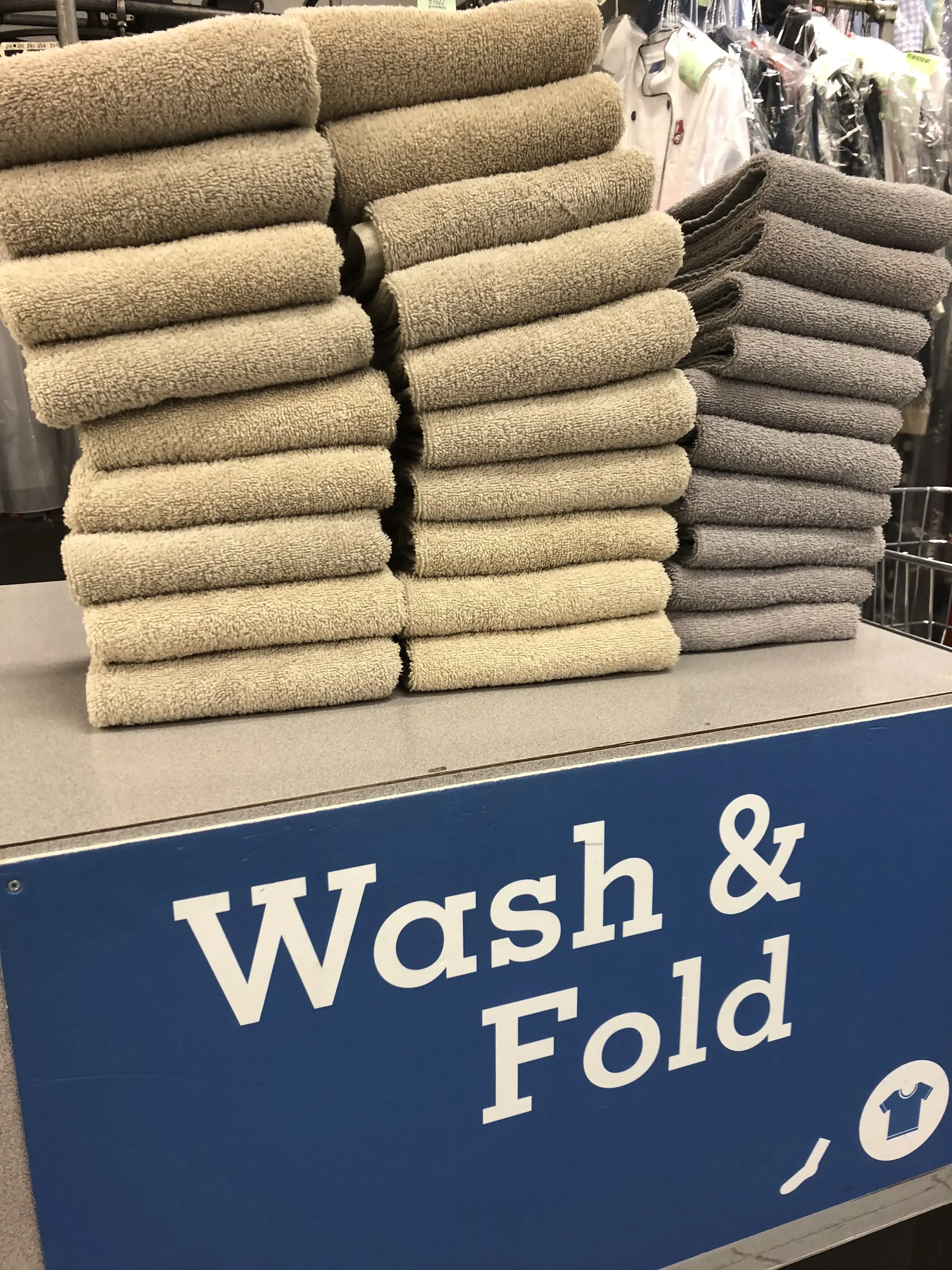 Laundromat On the Mall - Image 3